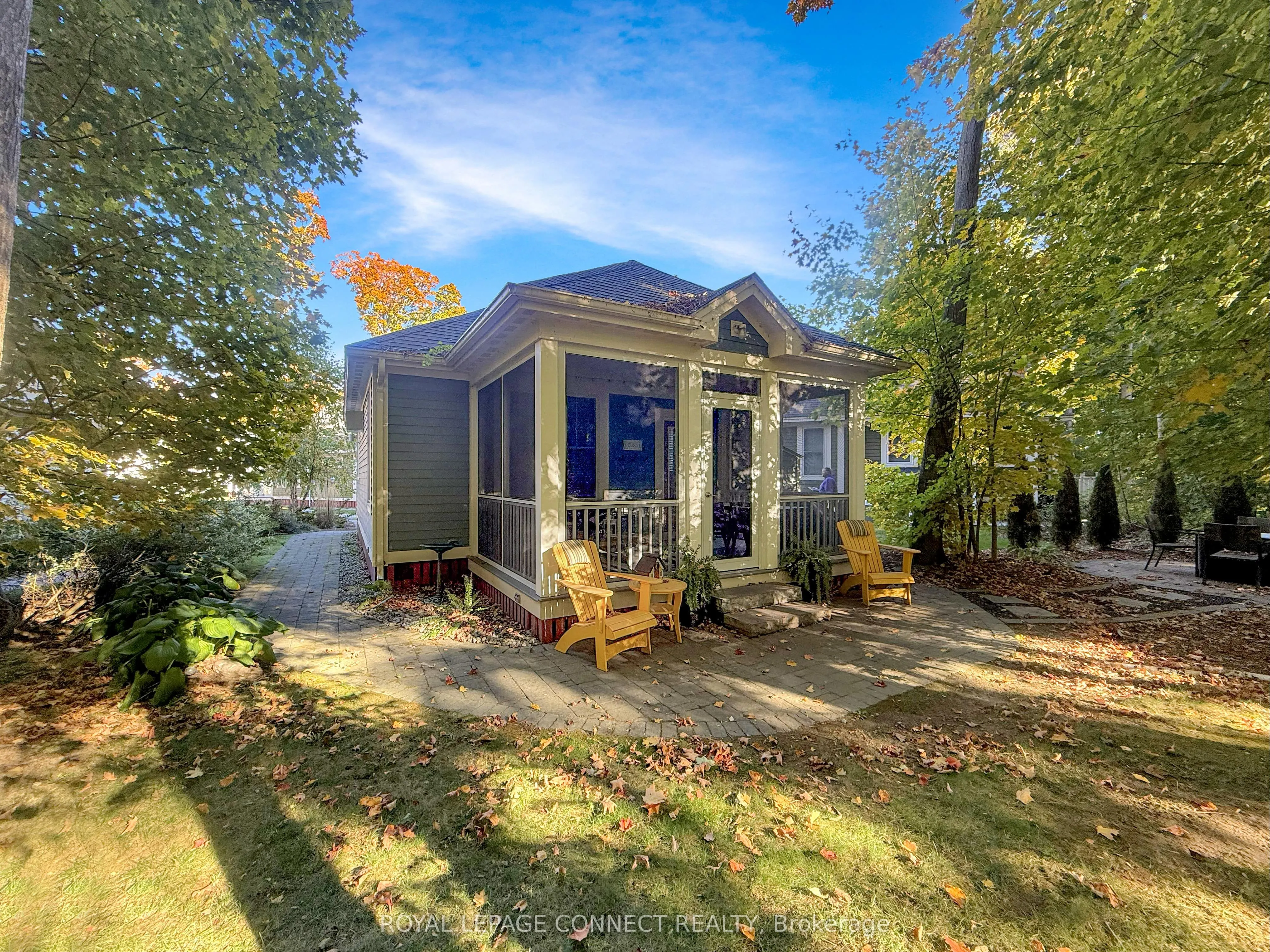 36 Hollow Lane, #201