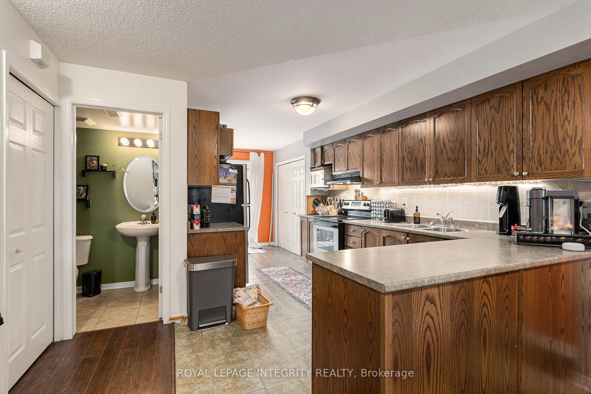 813 Longfields Drive, #10
