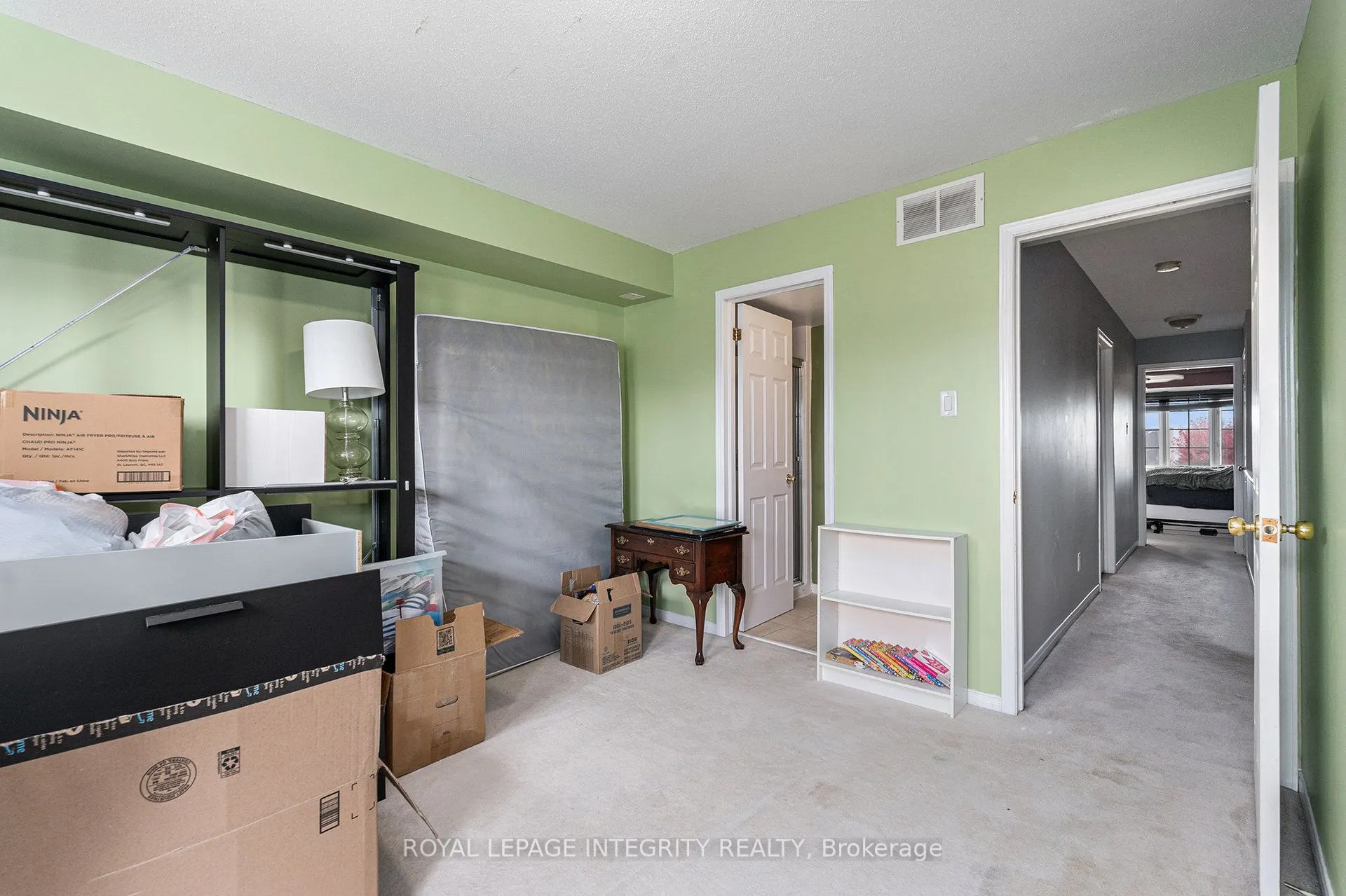 813 Longfields Drive, #10