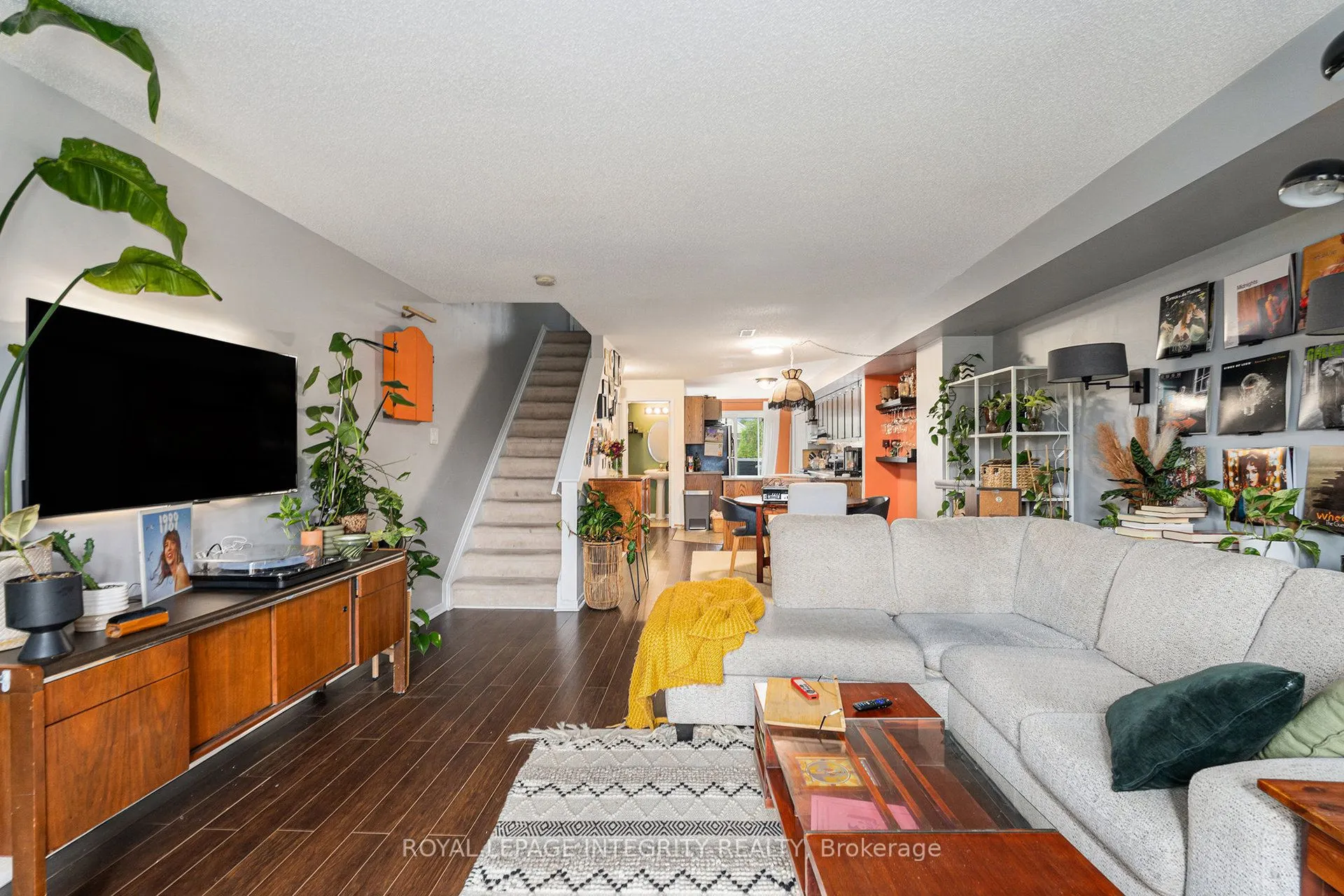813 Longfields Drive, #10