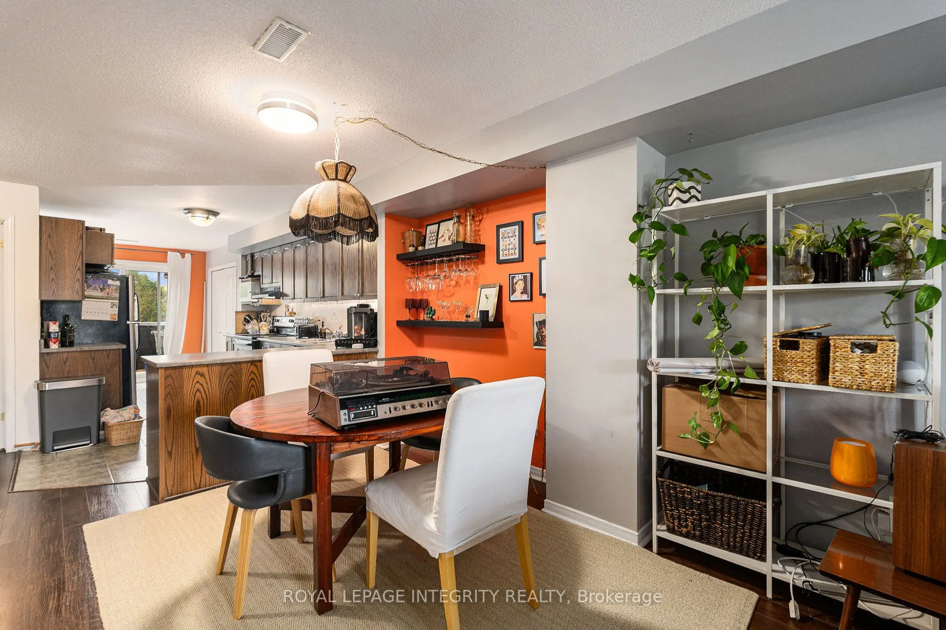 813 Longfields Drive, #10