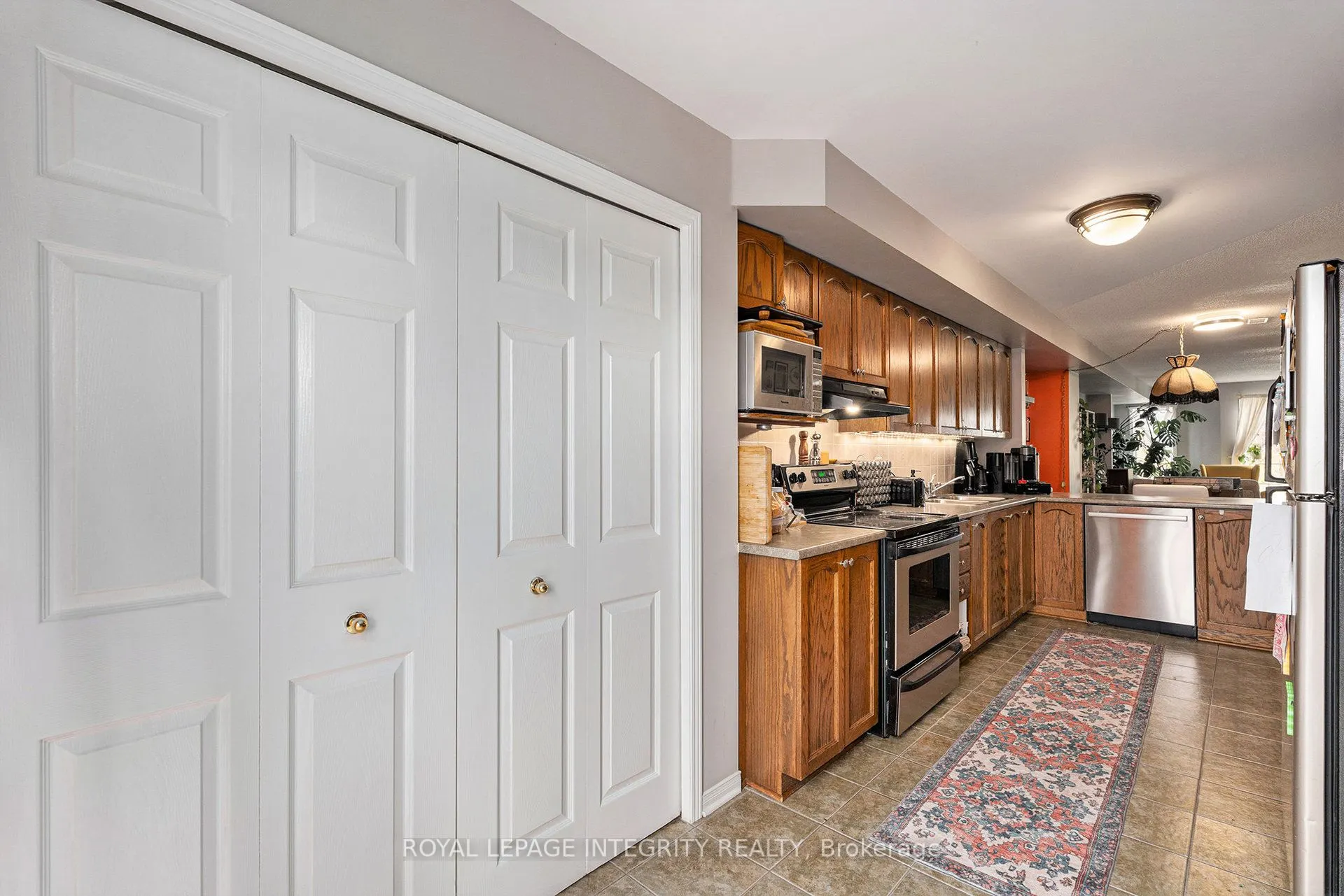 813 Longfields Drive, #10