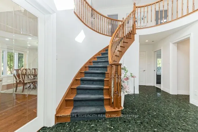 126 Montmorency Drive