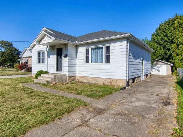 11 Bonavem Drive