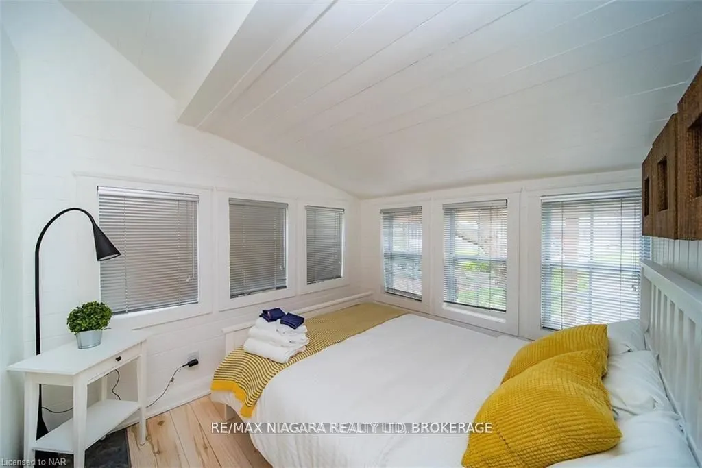 343 Cambridge Road W