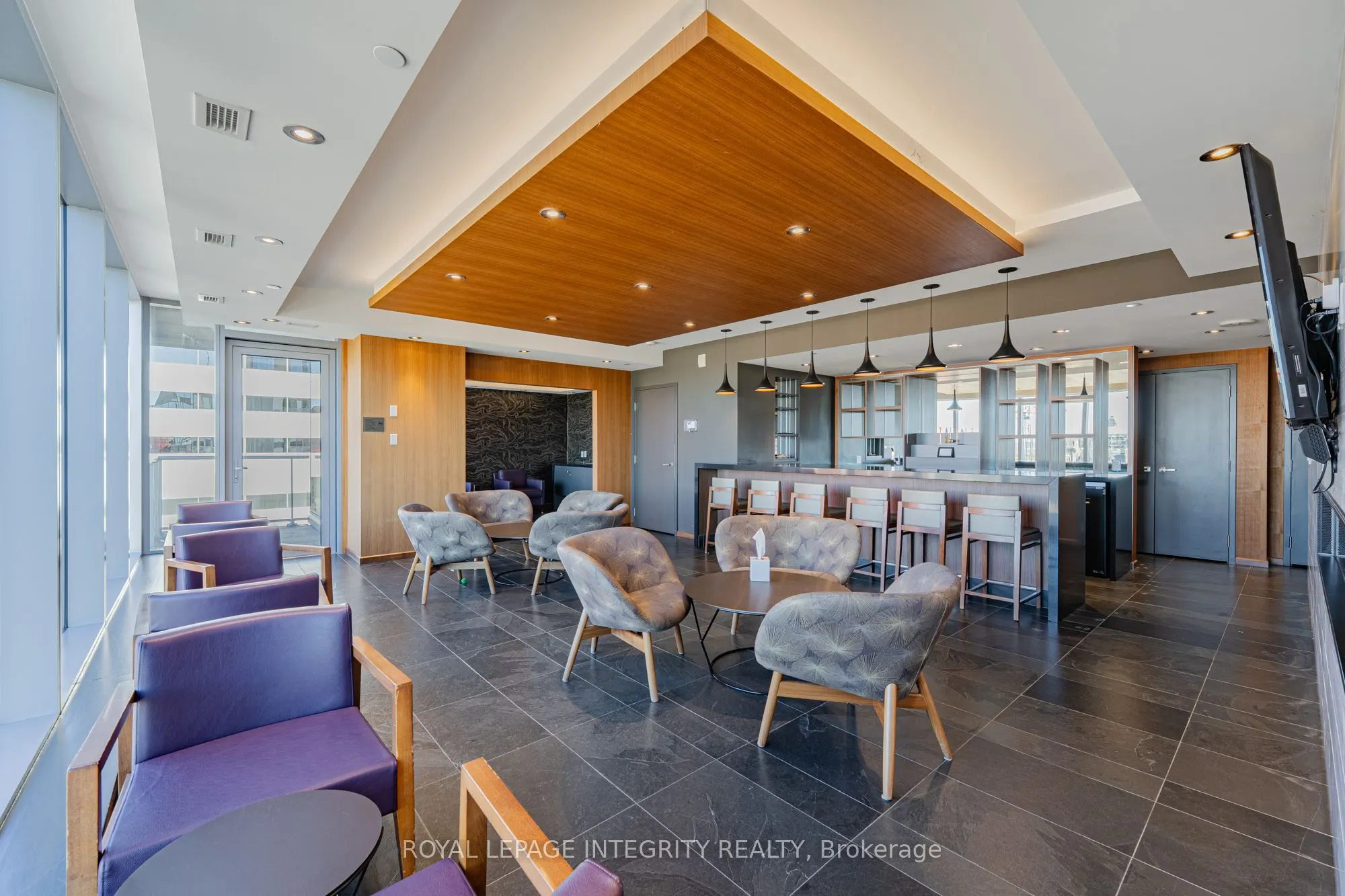 101 Queen Street, #1006