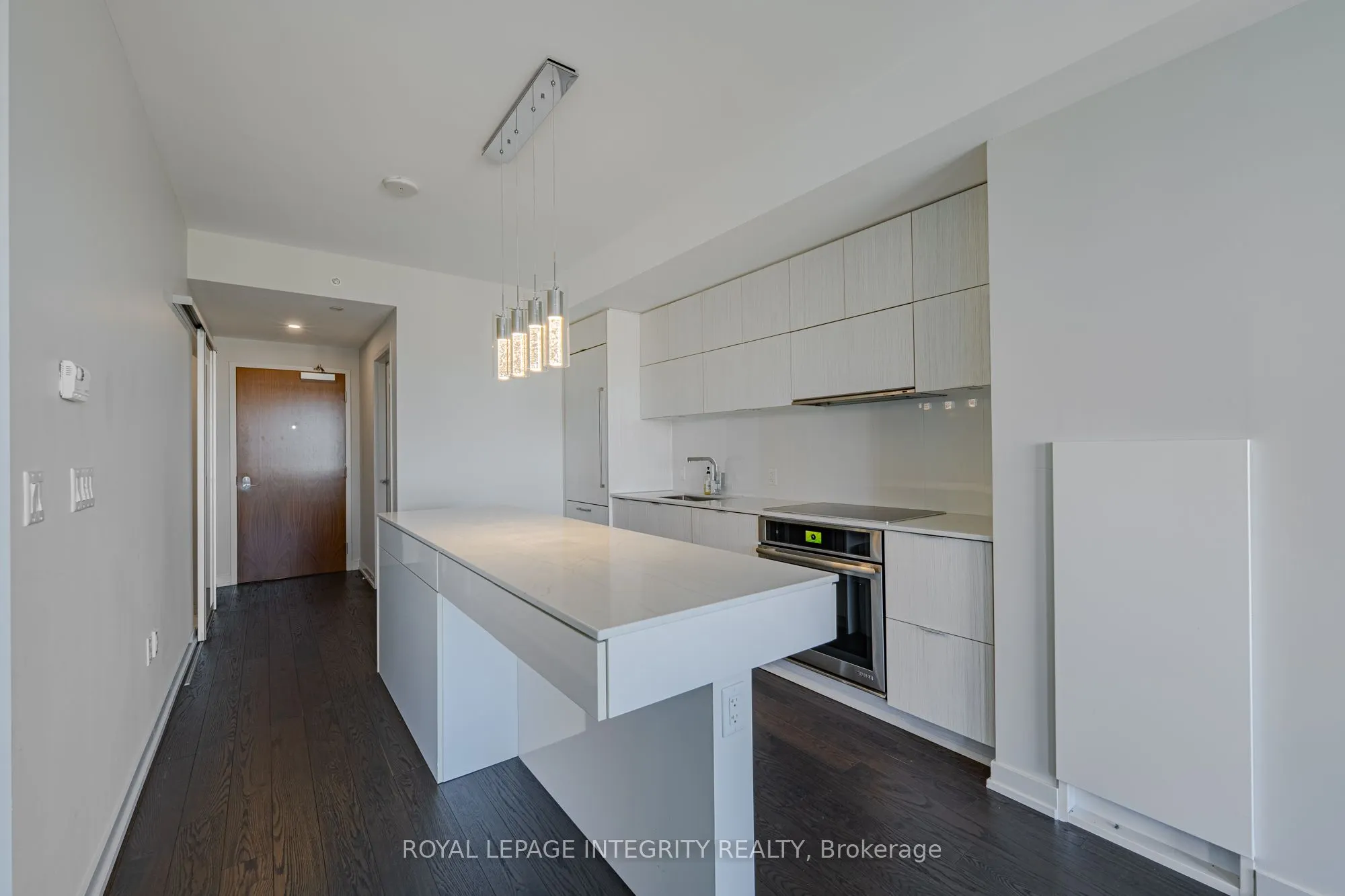 101 Queen Street, #1006