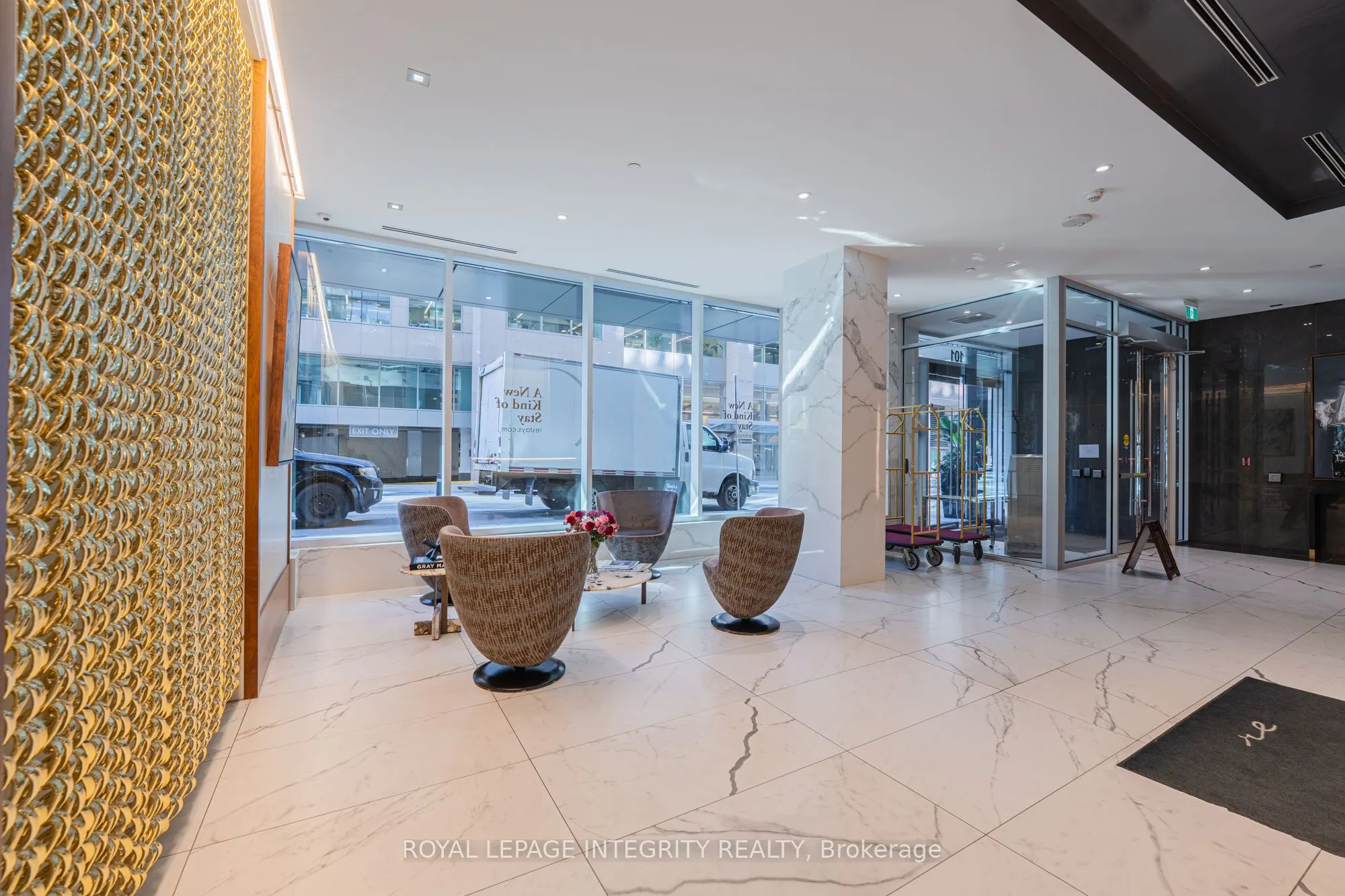 101 Queen Street, #1006