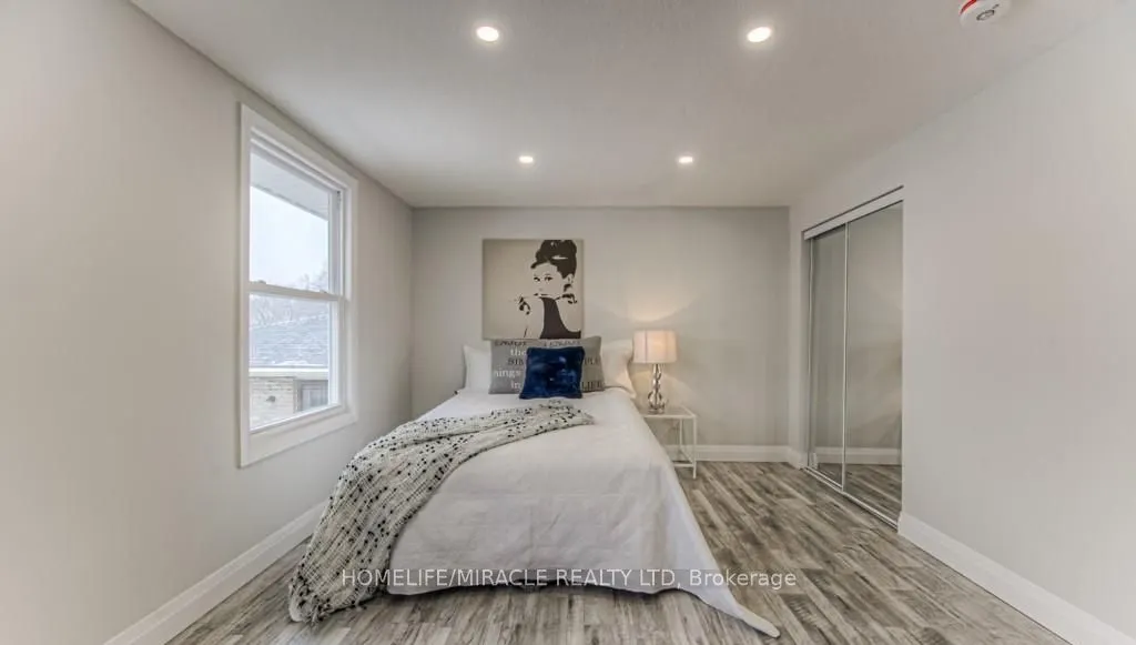152 Overlea Drive