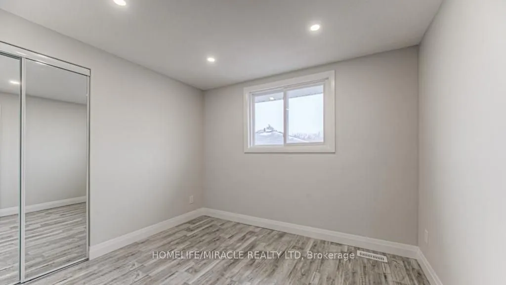 152 Overlea Drive