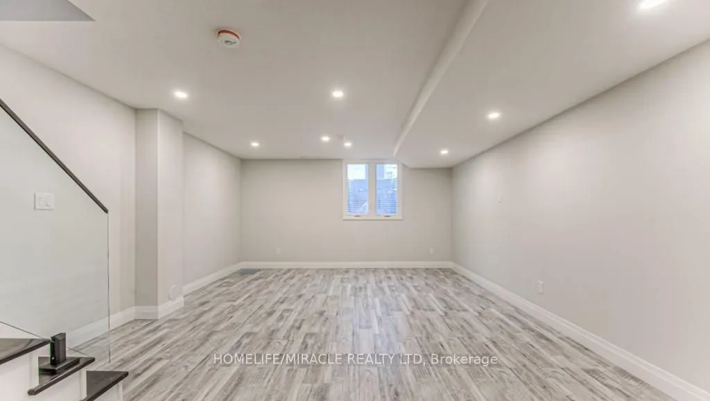 152 Overlea Drive
