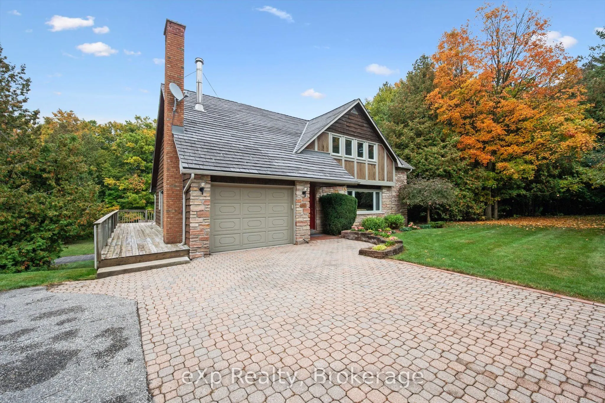 32 Glenholm Drive
