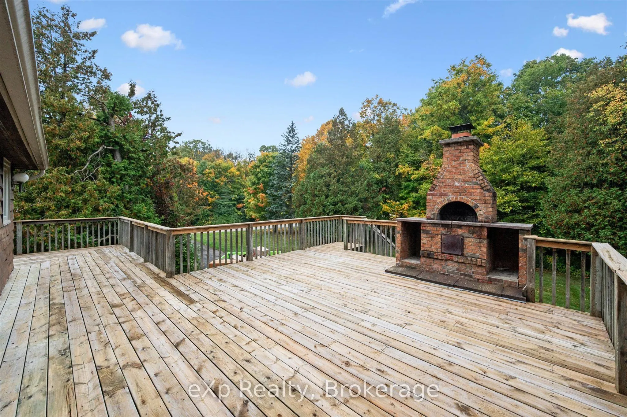32 Glenholm Drive