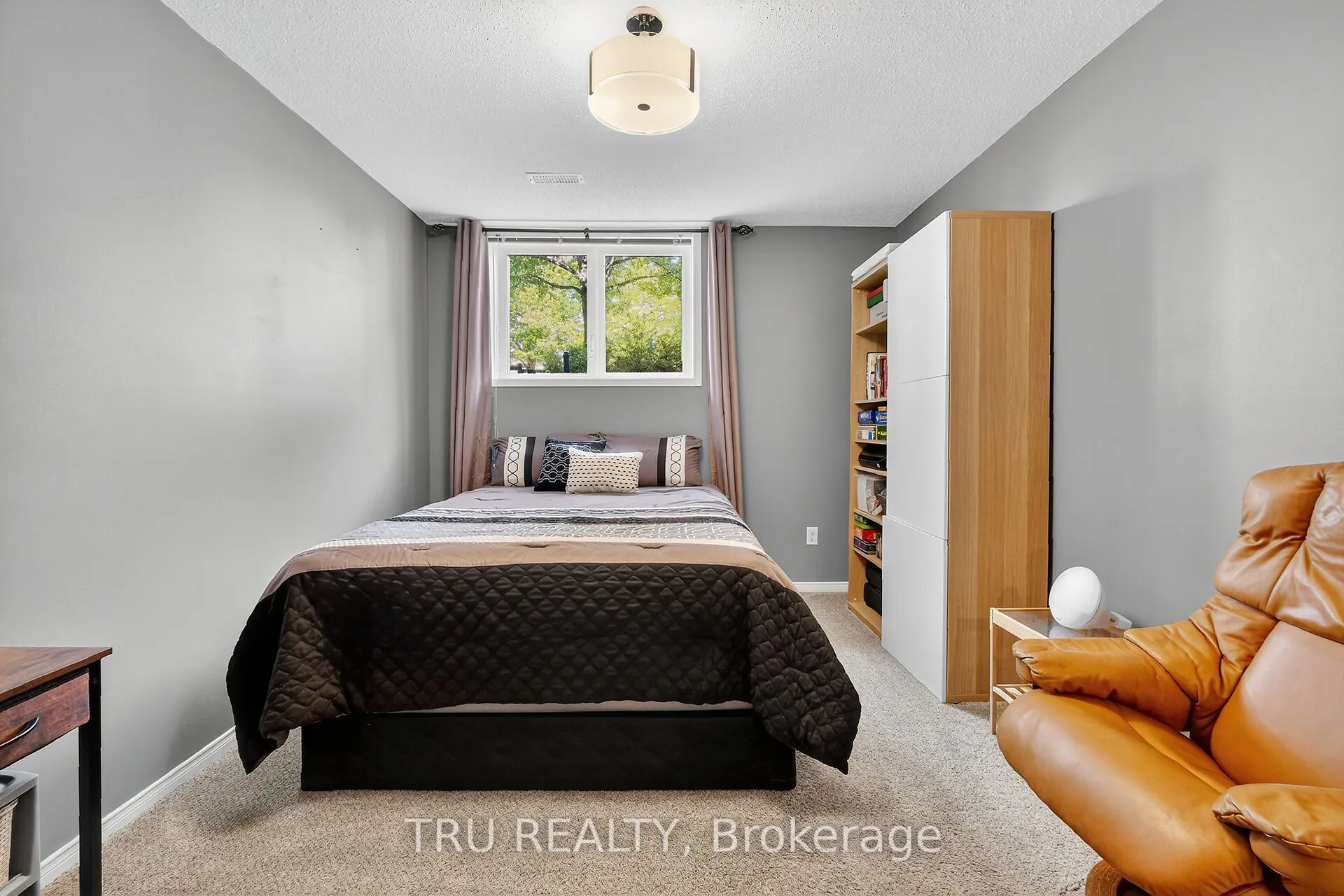 320 CRESTHAVEN Drive, #21