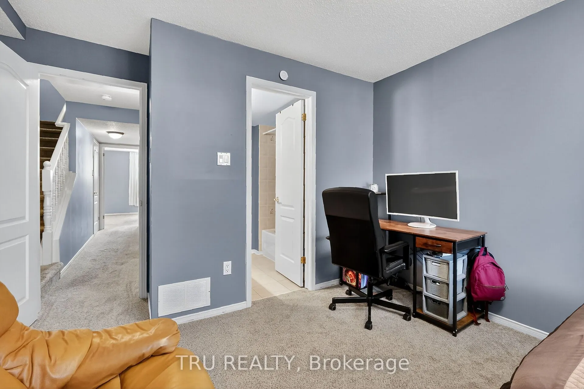320 CRESTHAVEN Drive, #21