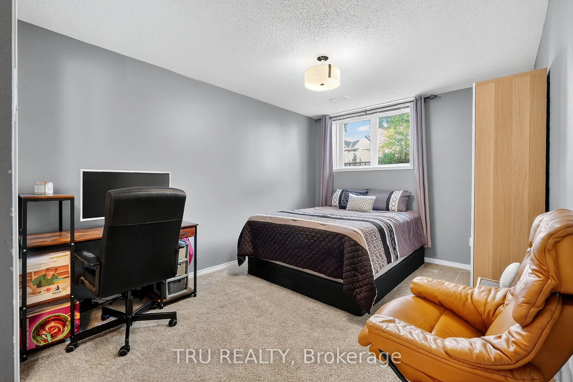 320 CRESTHAVEN Drive, #21