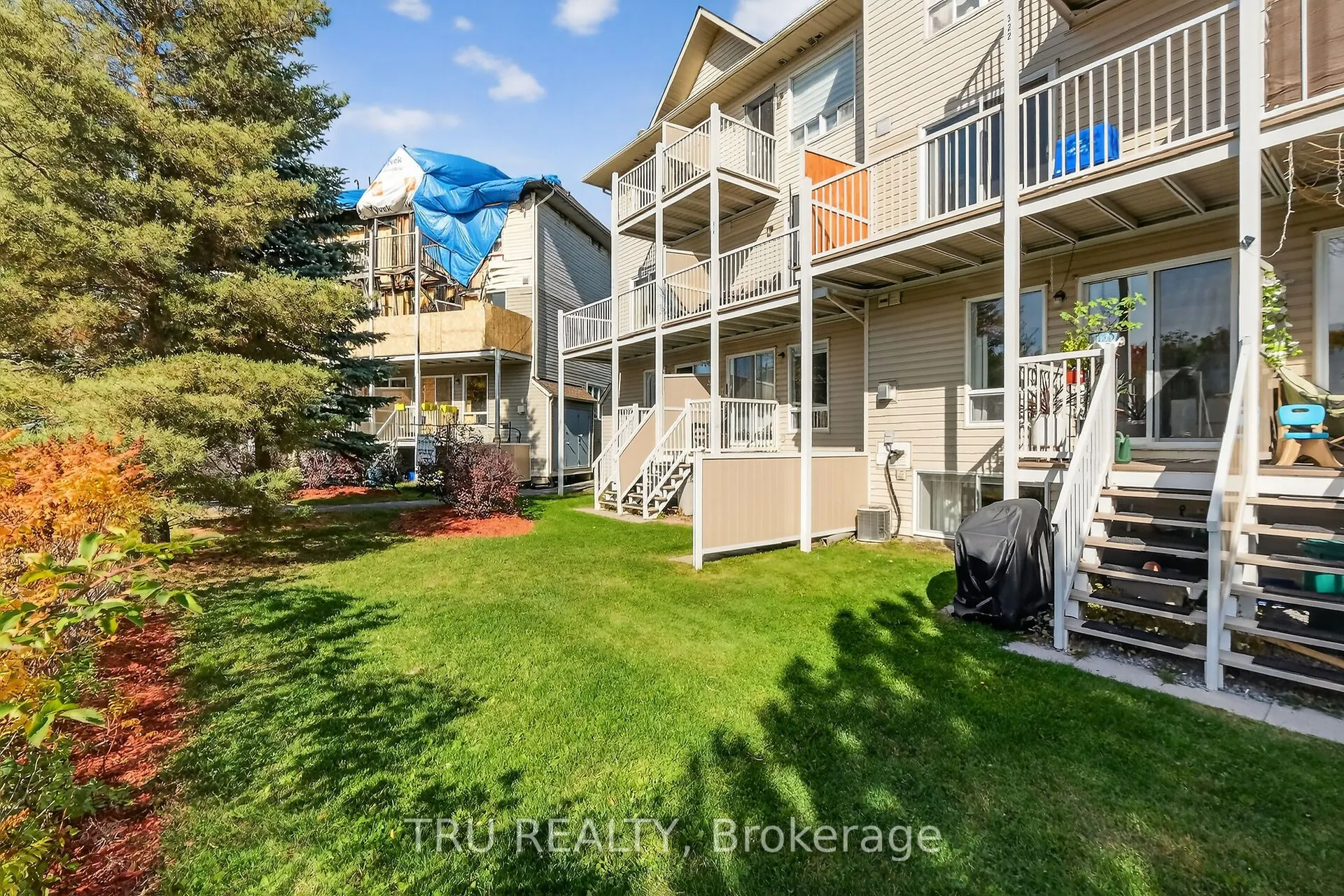 320 CRESTHAVEN Drive, #21