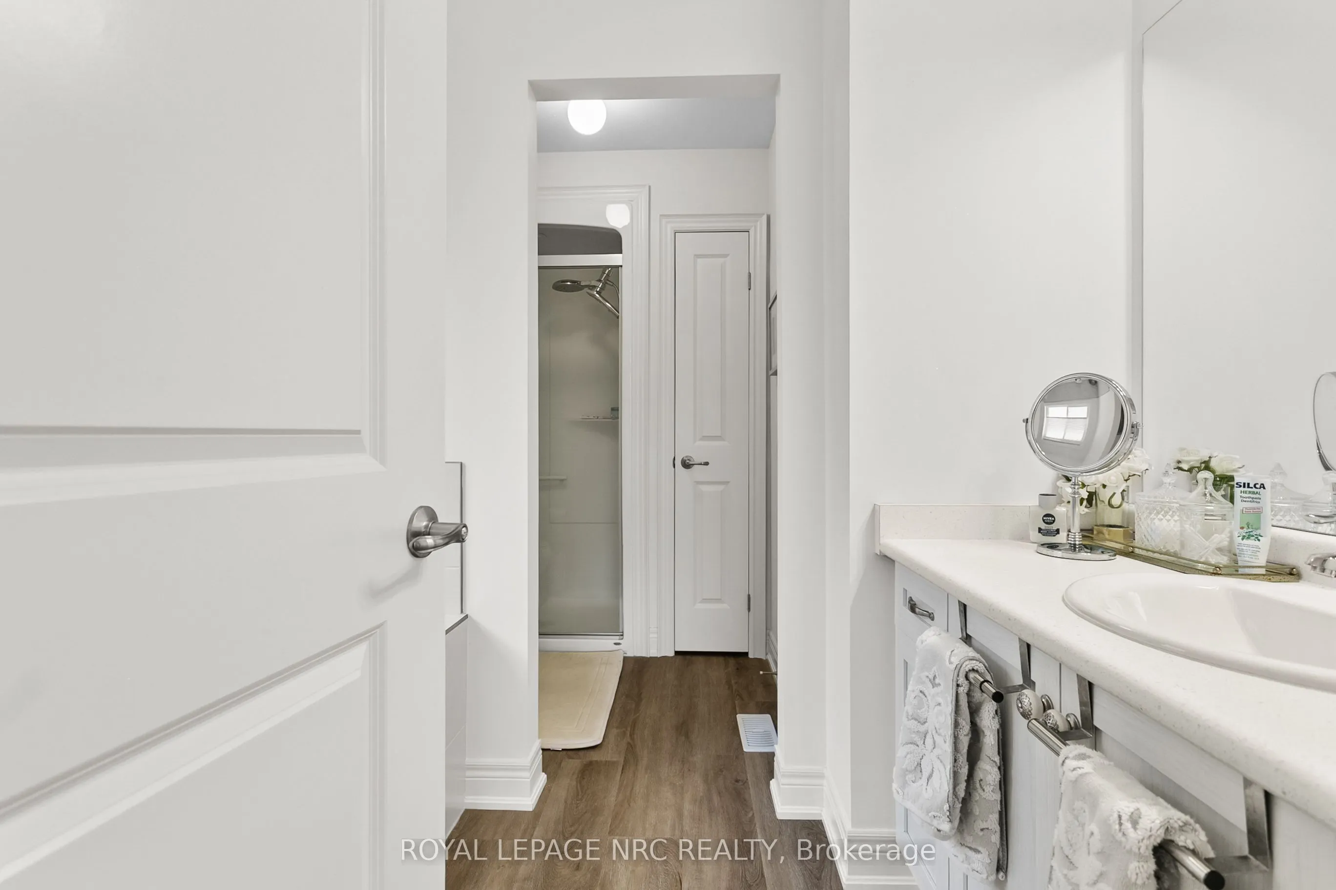 3593 CAROLINIA Court