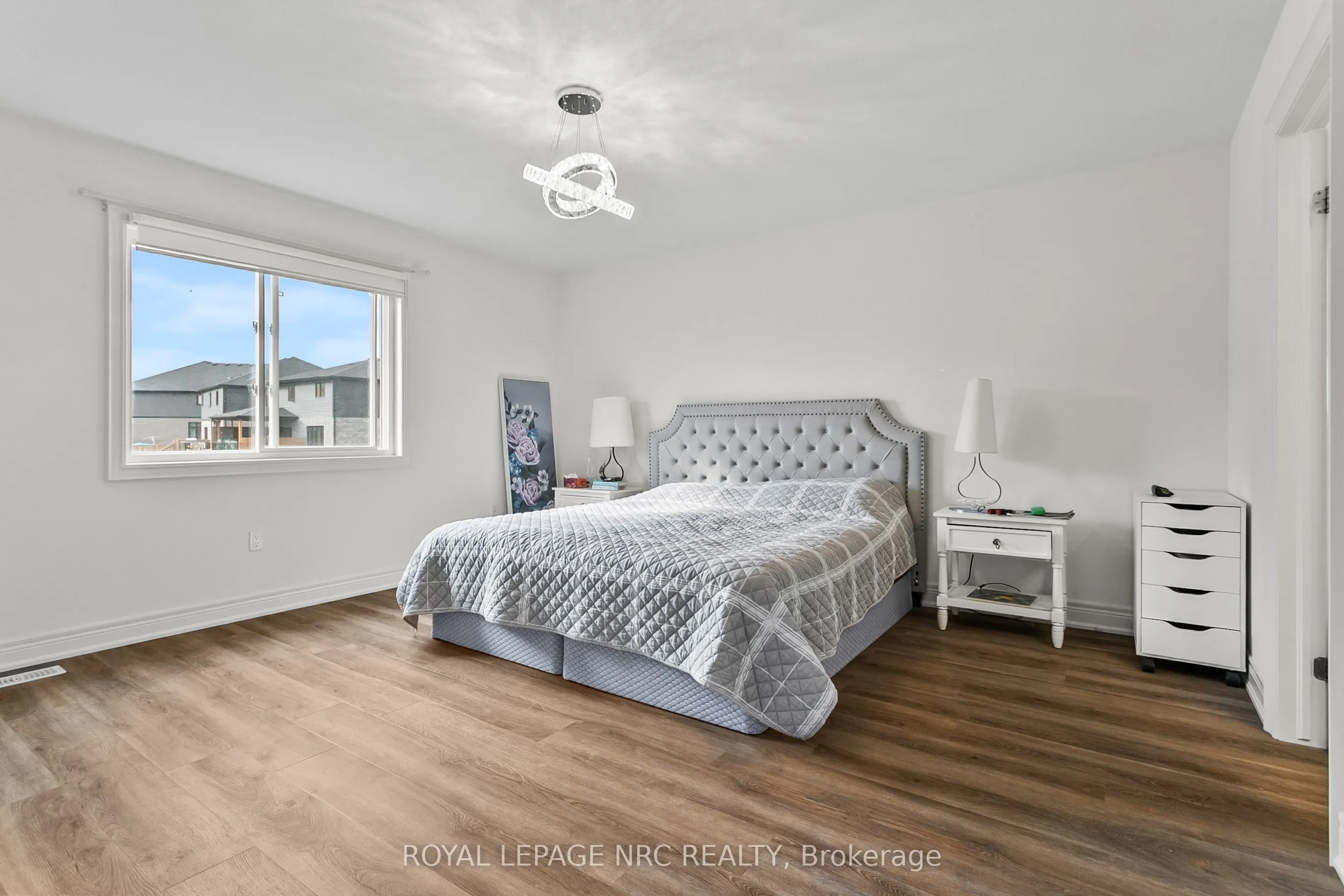 3593 CAROLINIA Court