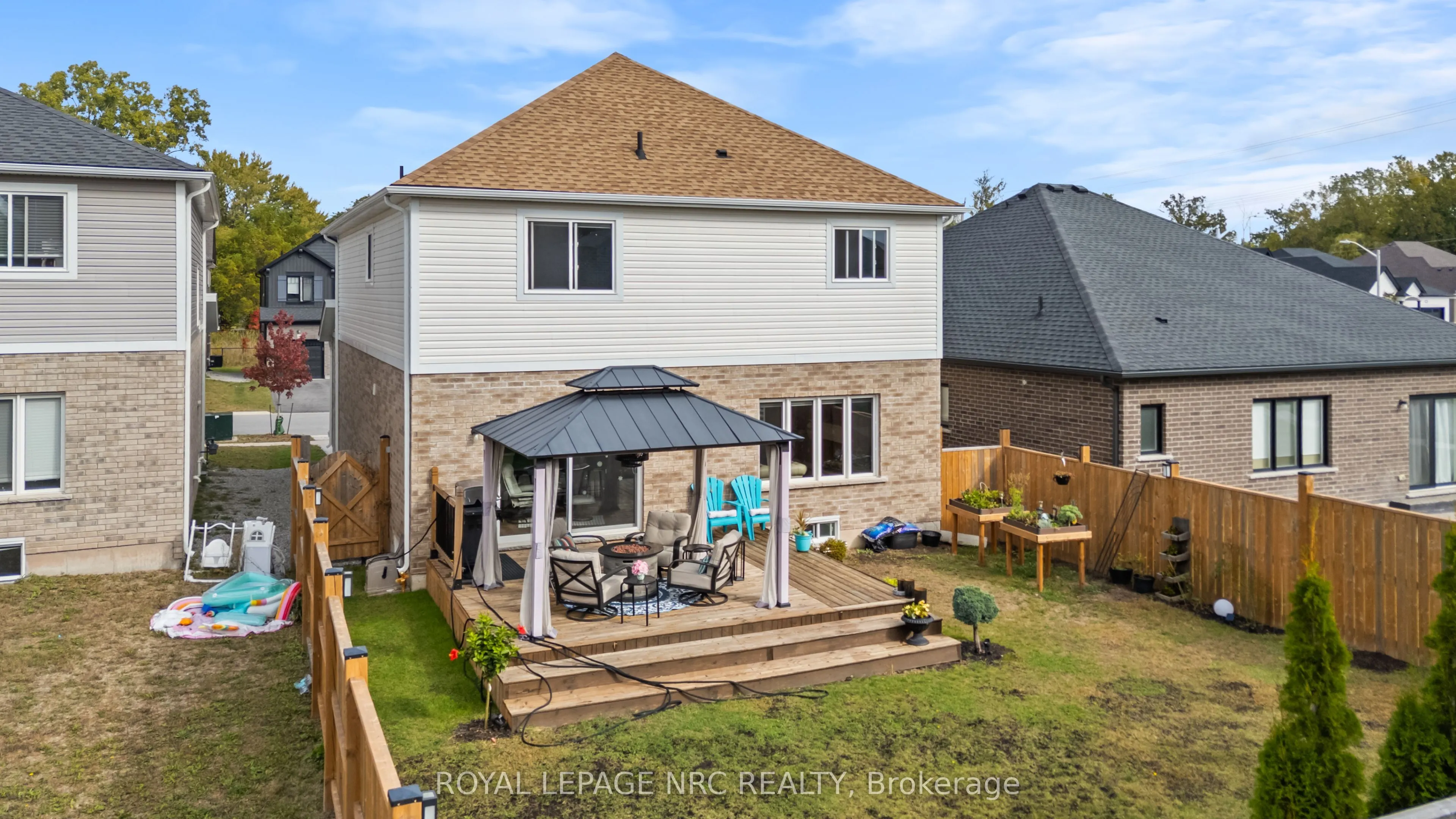 3593 CAROLINIA Court