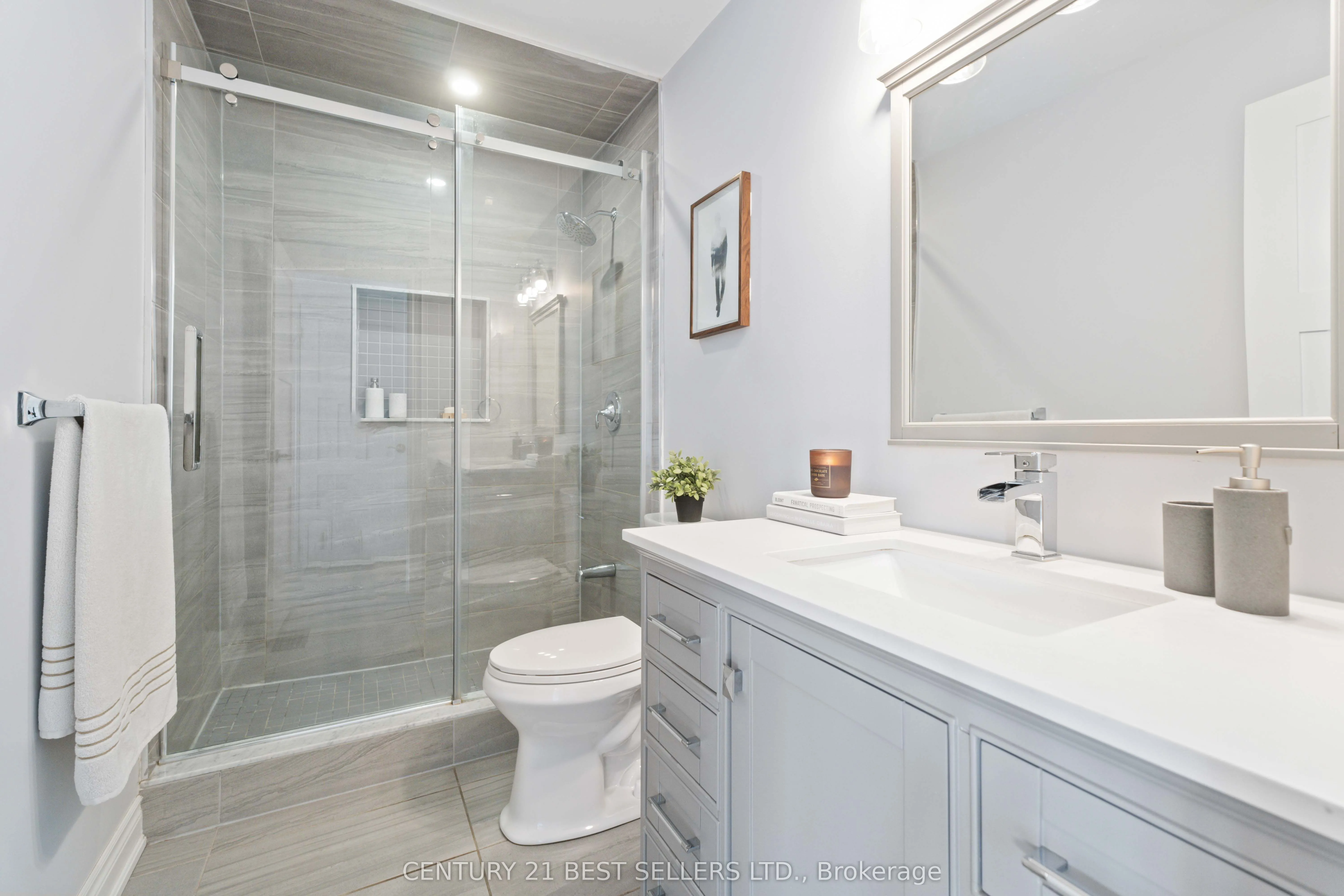 599 Beach Boulevard, #A
