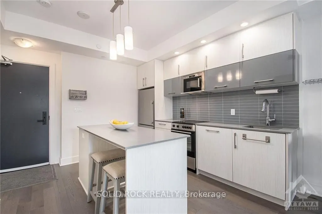 255 Bay Street, #213