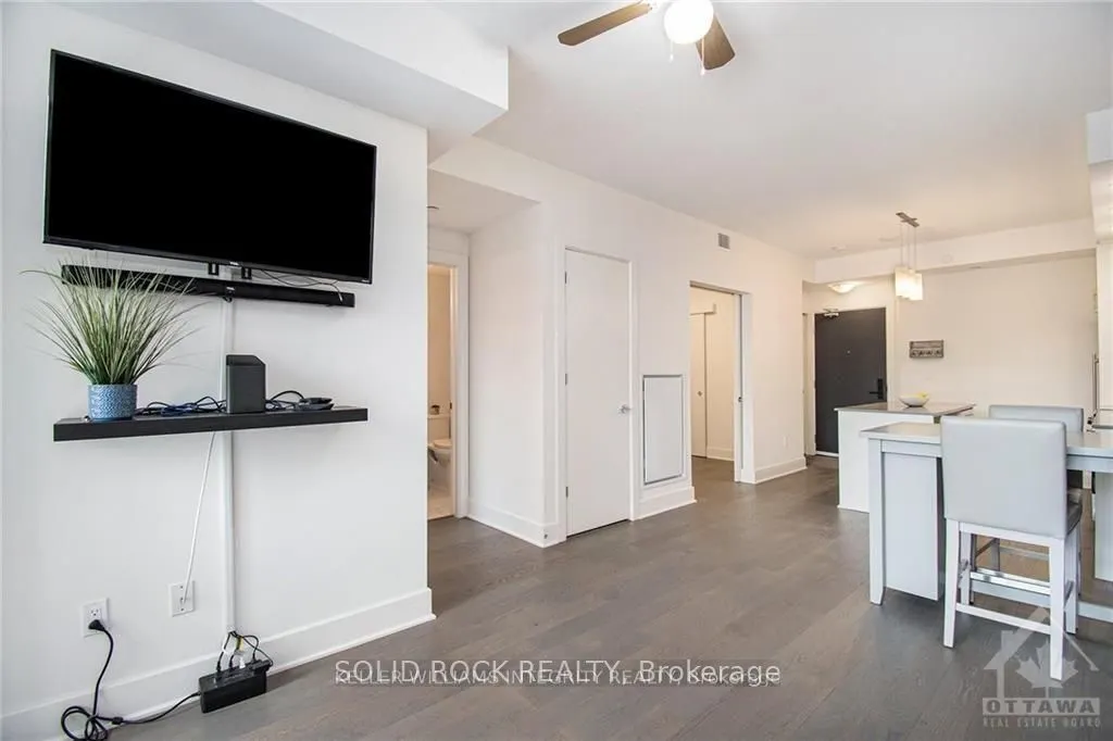 255 Bay Street, #213