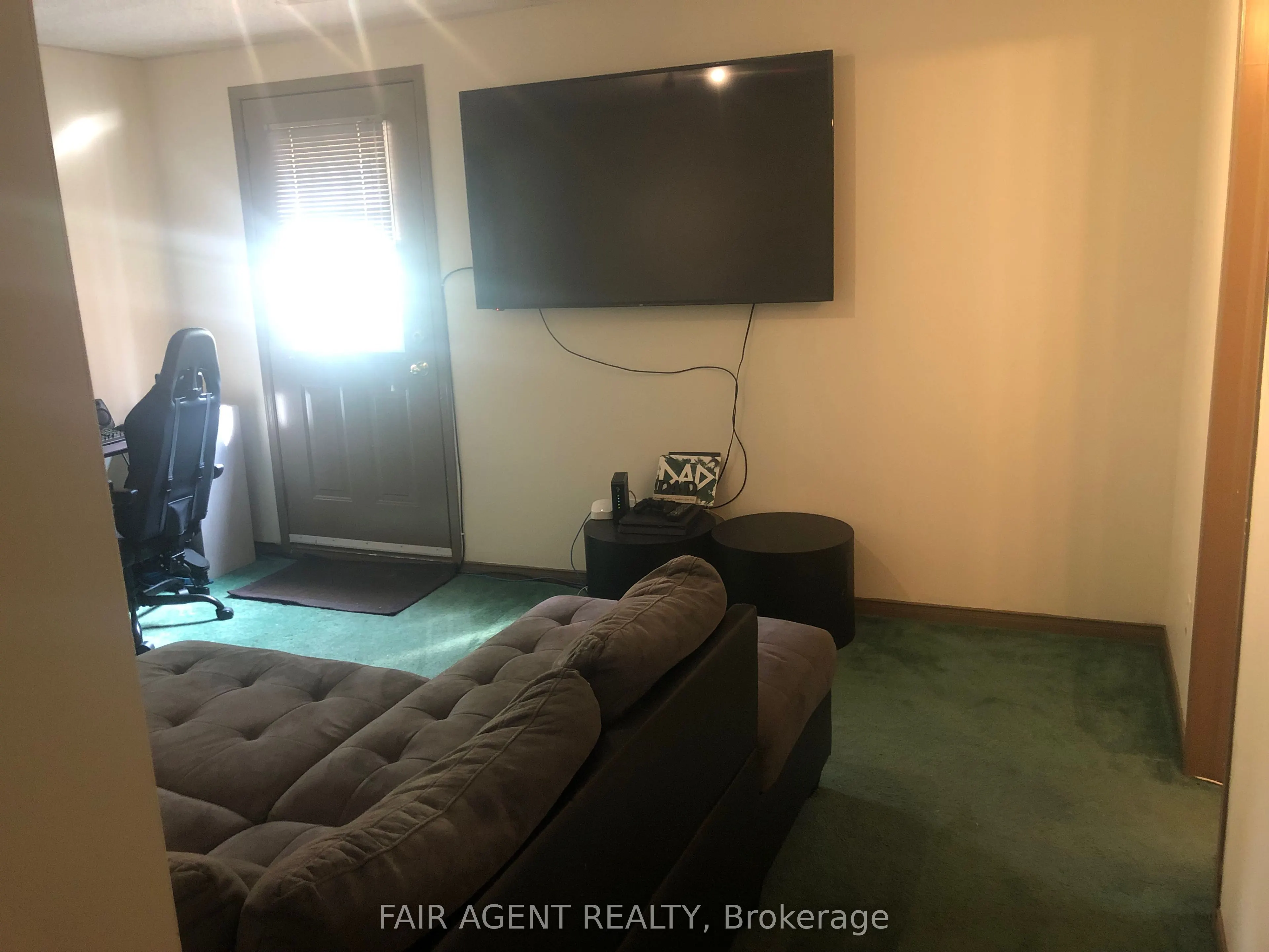 562 Erinbrook Drive