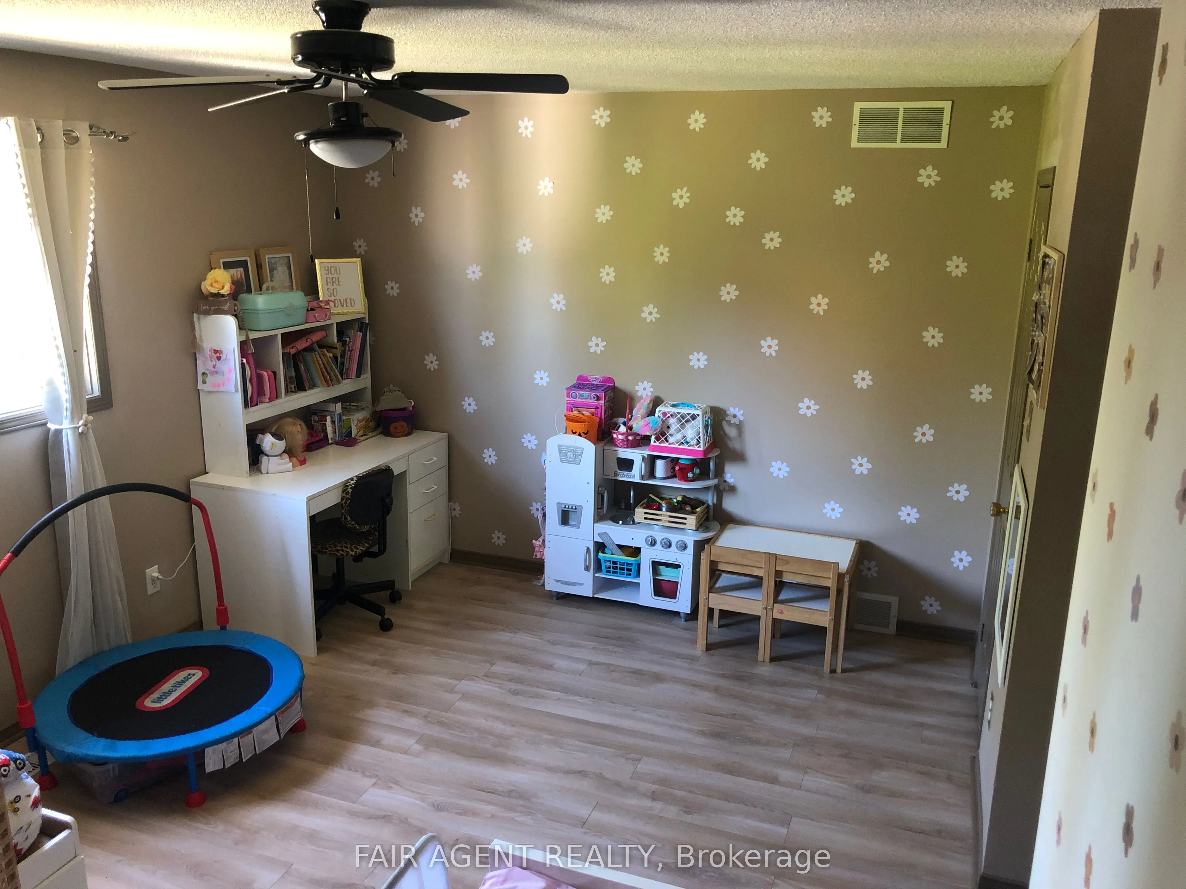 562 Erinbrook Drive