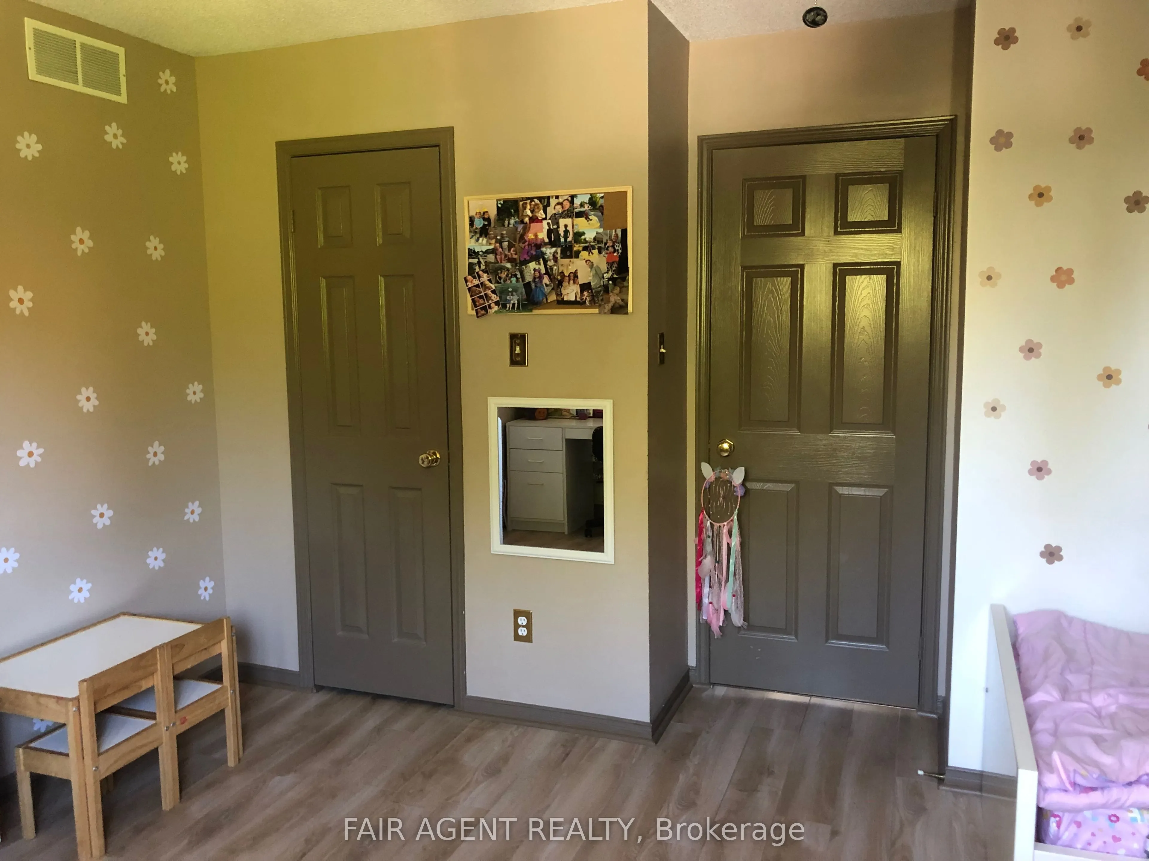562 Erinbrook Drive