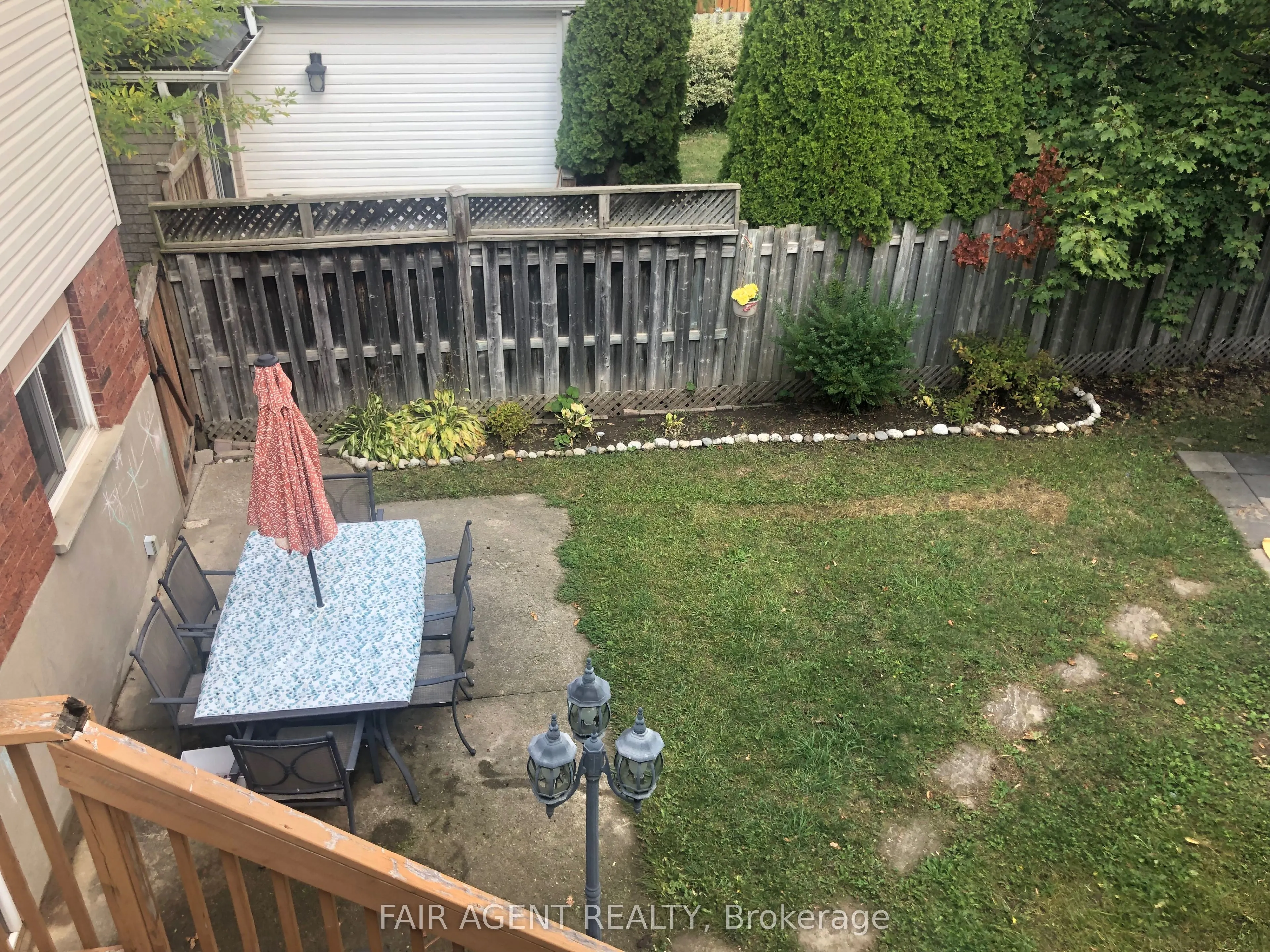 562 Erinbrook Drive