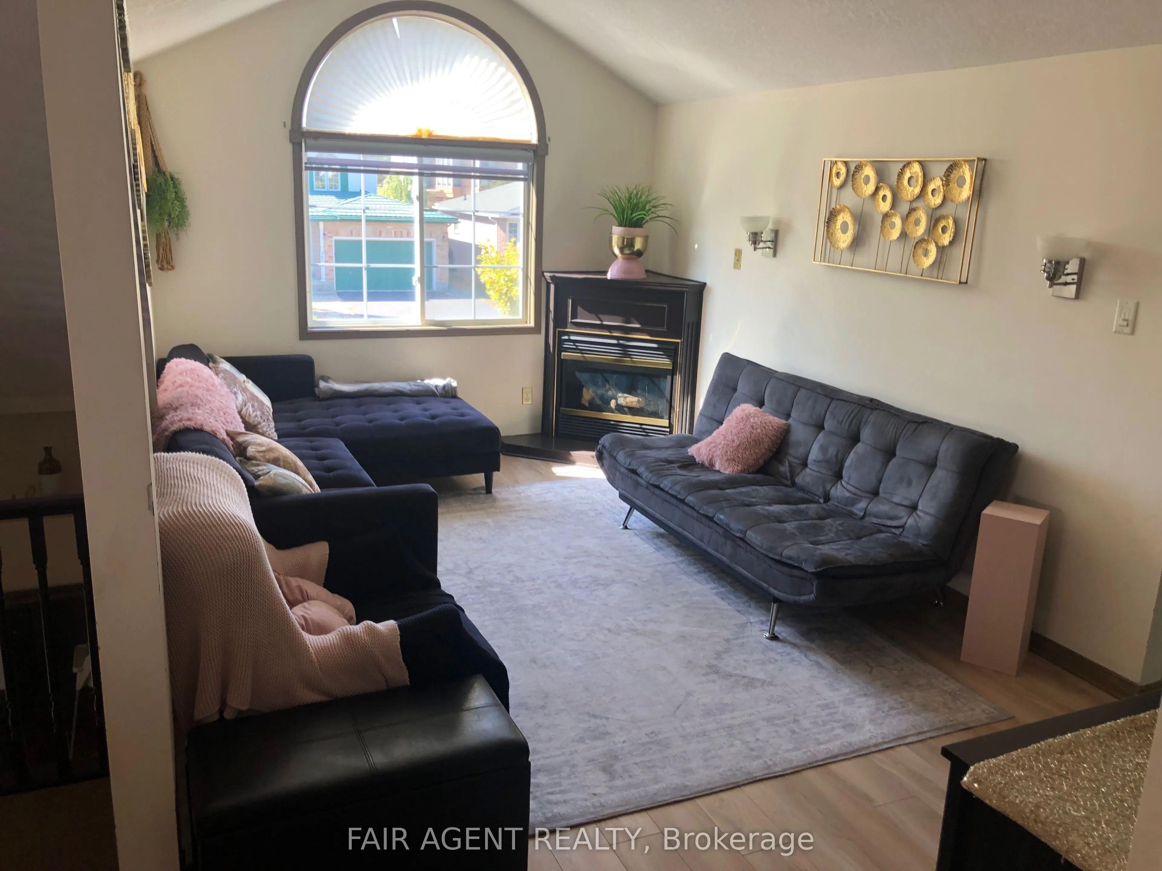 562 Erinbrook Drive