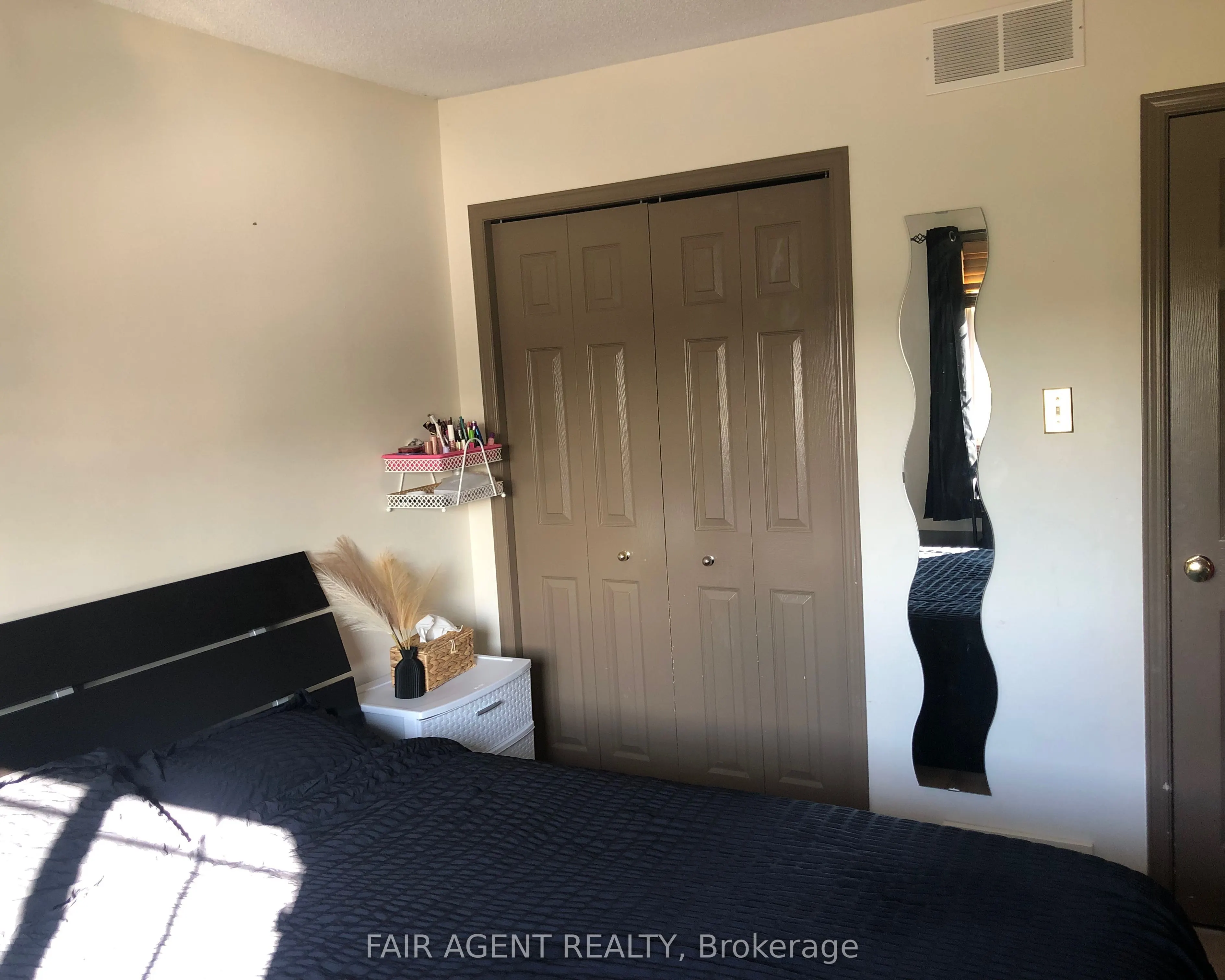 562 Erinbrook Drive