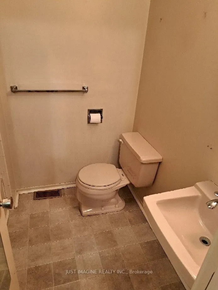 226 Old Colony Road