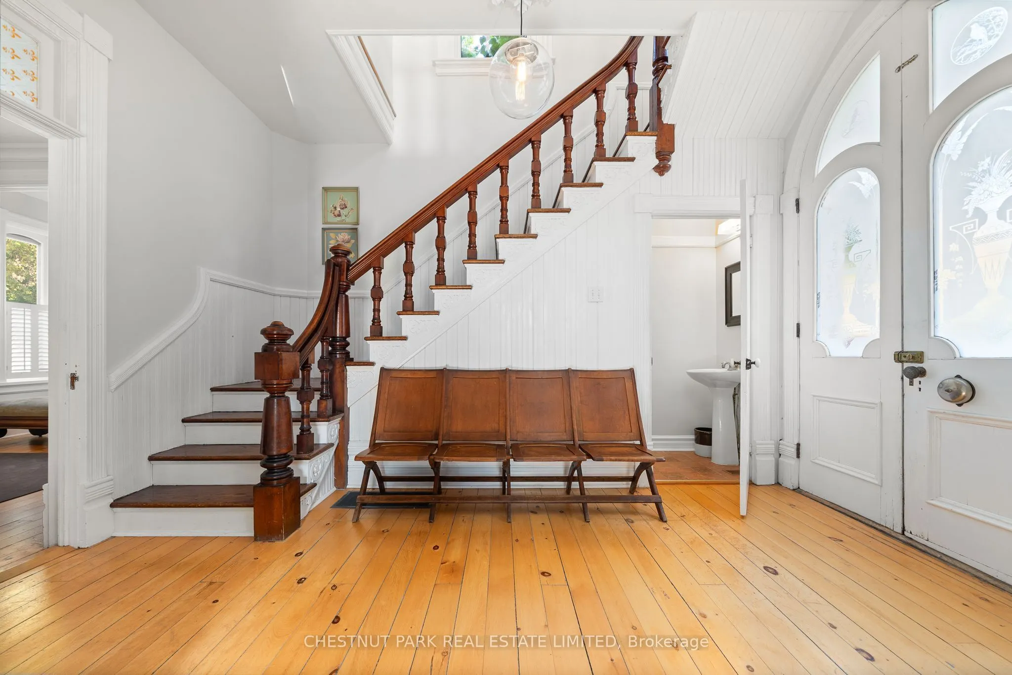 25 Picton Main Street