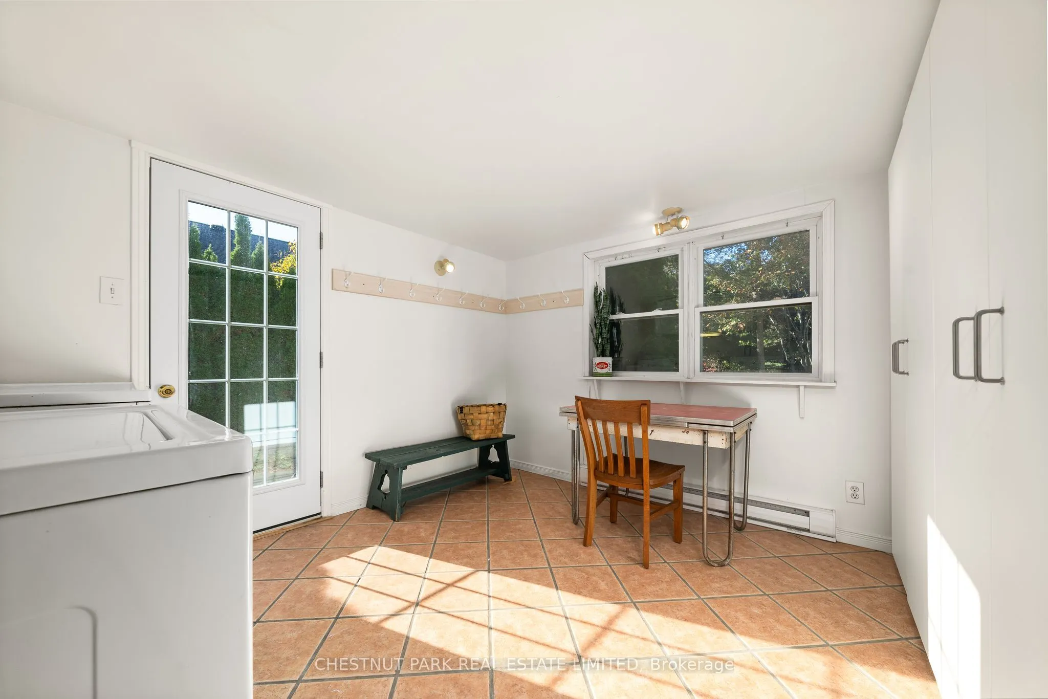 25 Picton Main Street