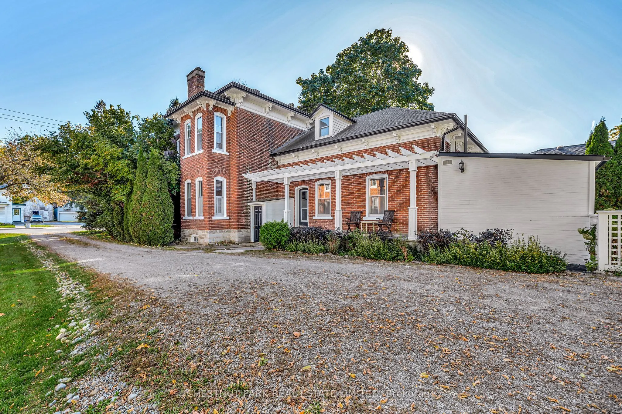 25 Picton Main Street