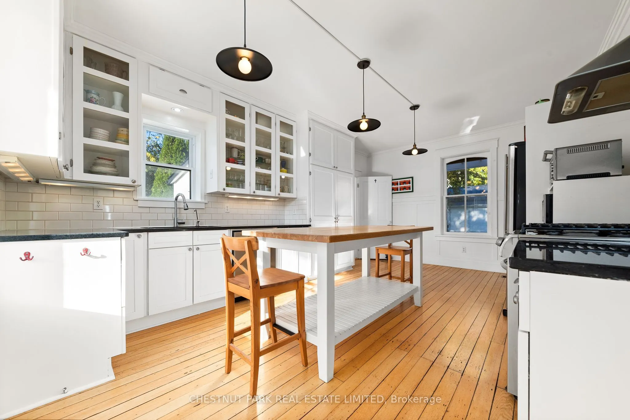 25 Picton Main Street