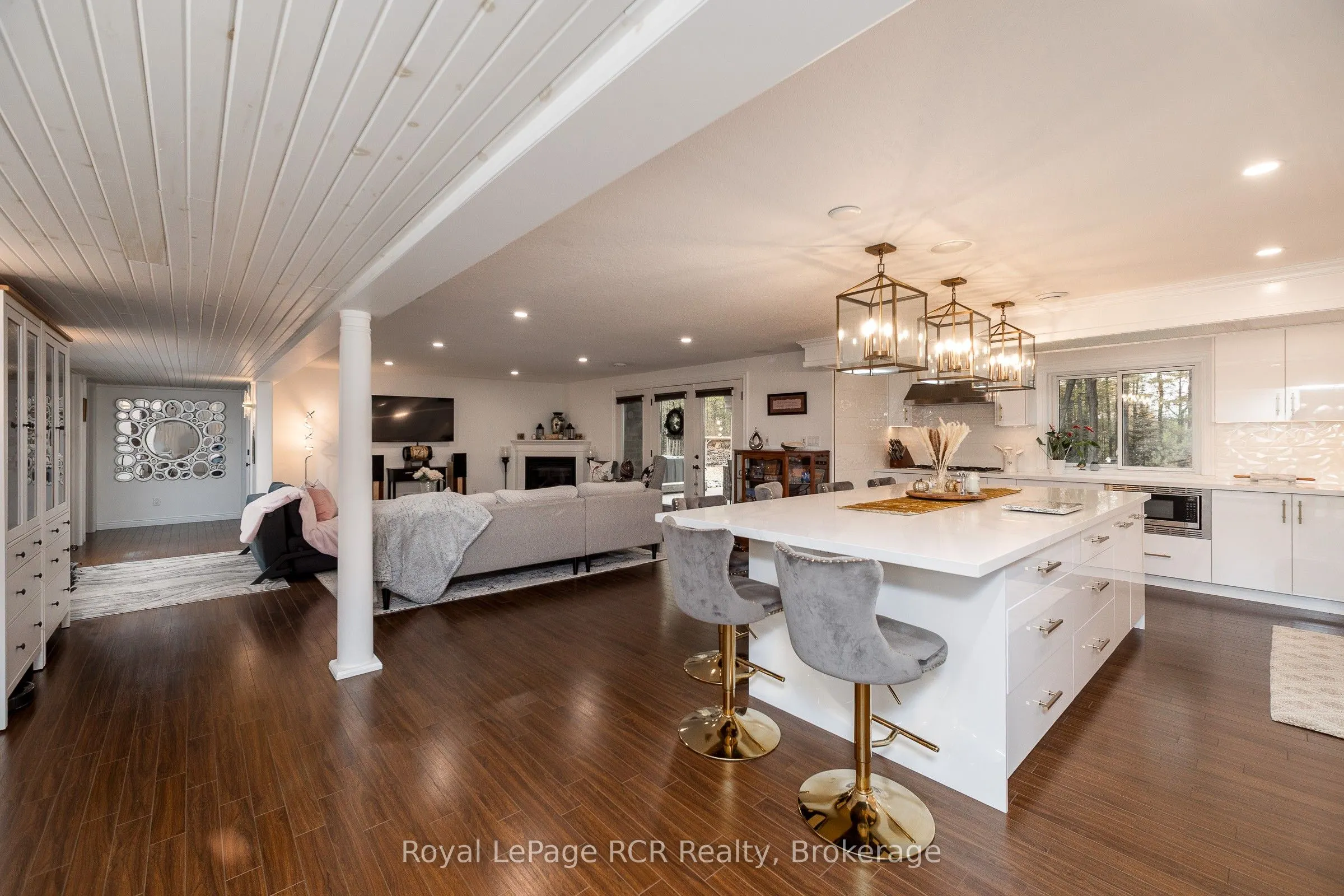 414498 Baseline Road
