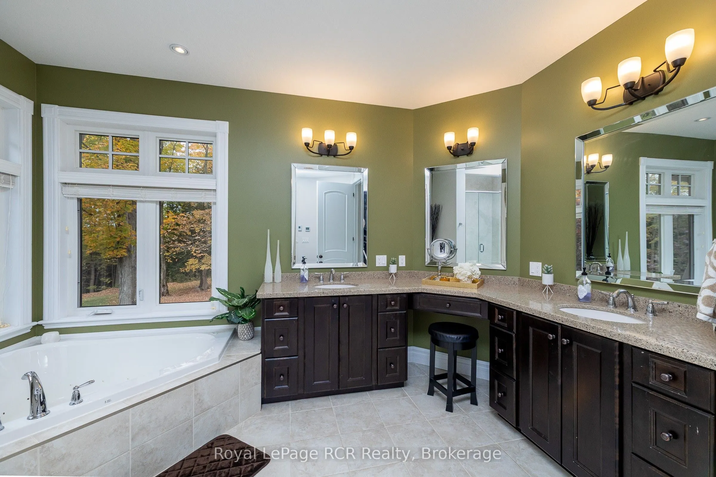 414498 Baseline Road