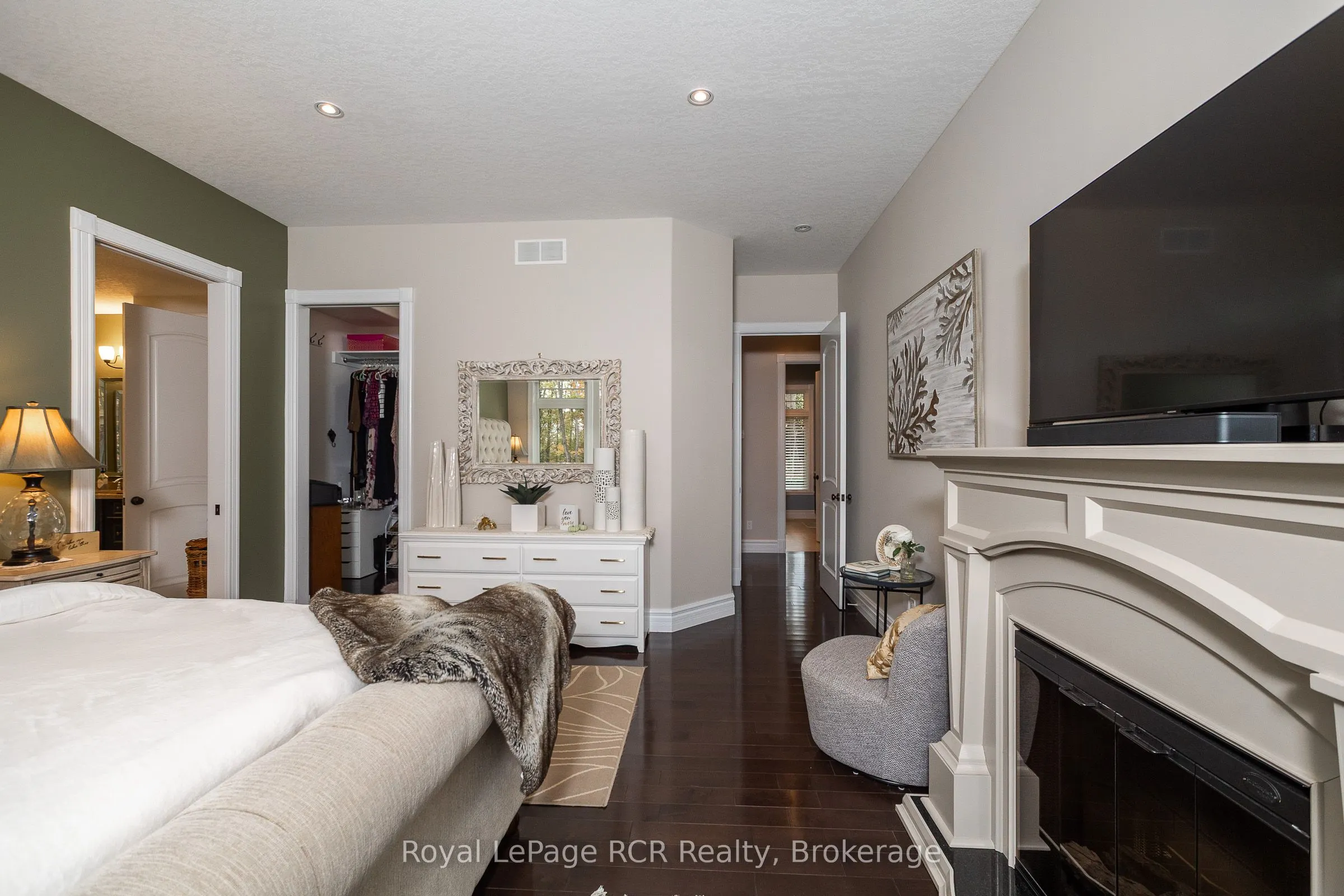 414498 Baseline Road