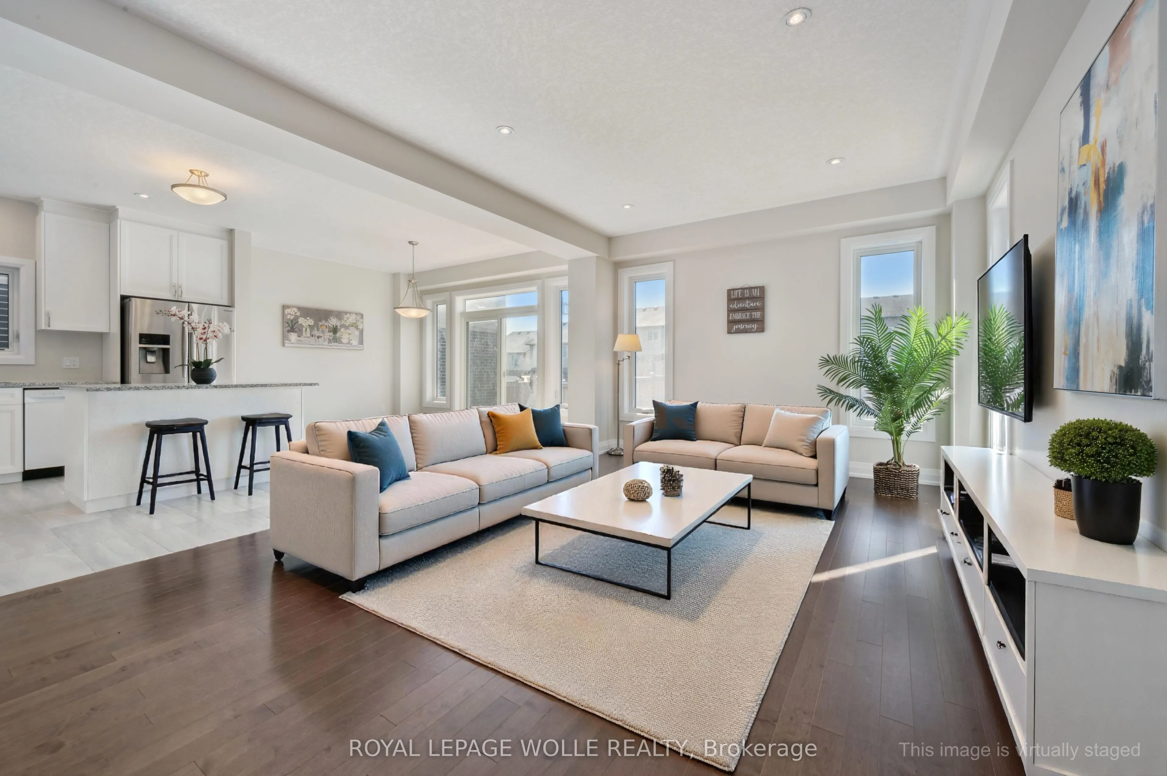 916 Valencia Court