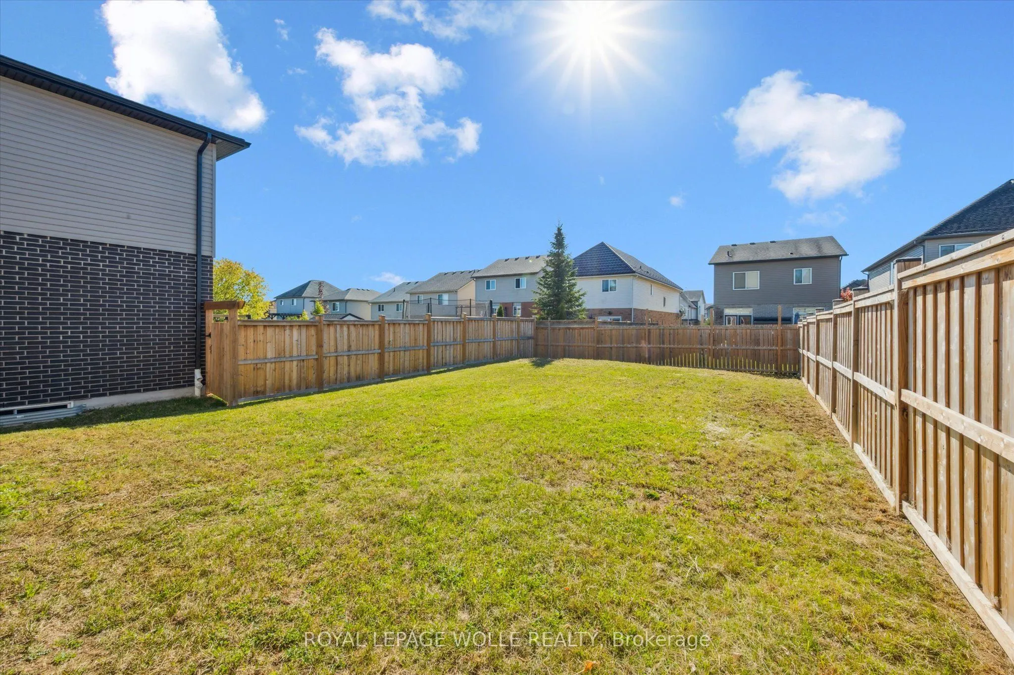 916 Valencia Court
