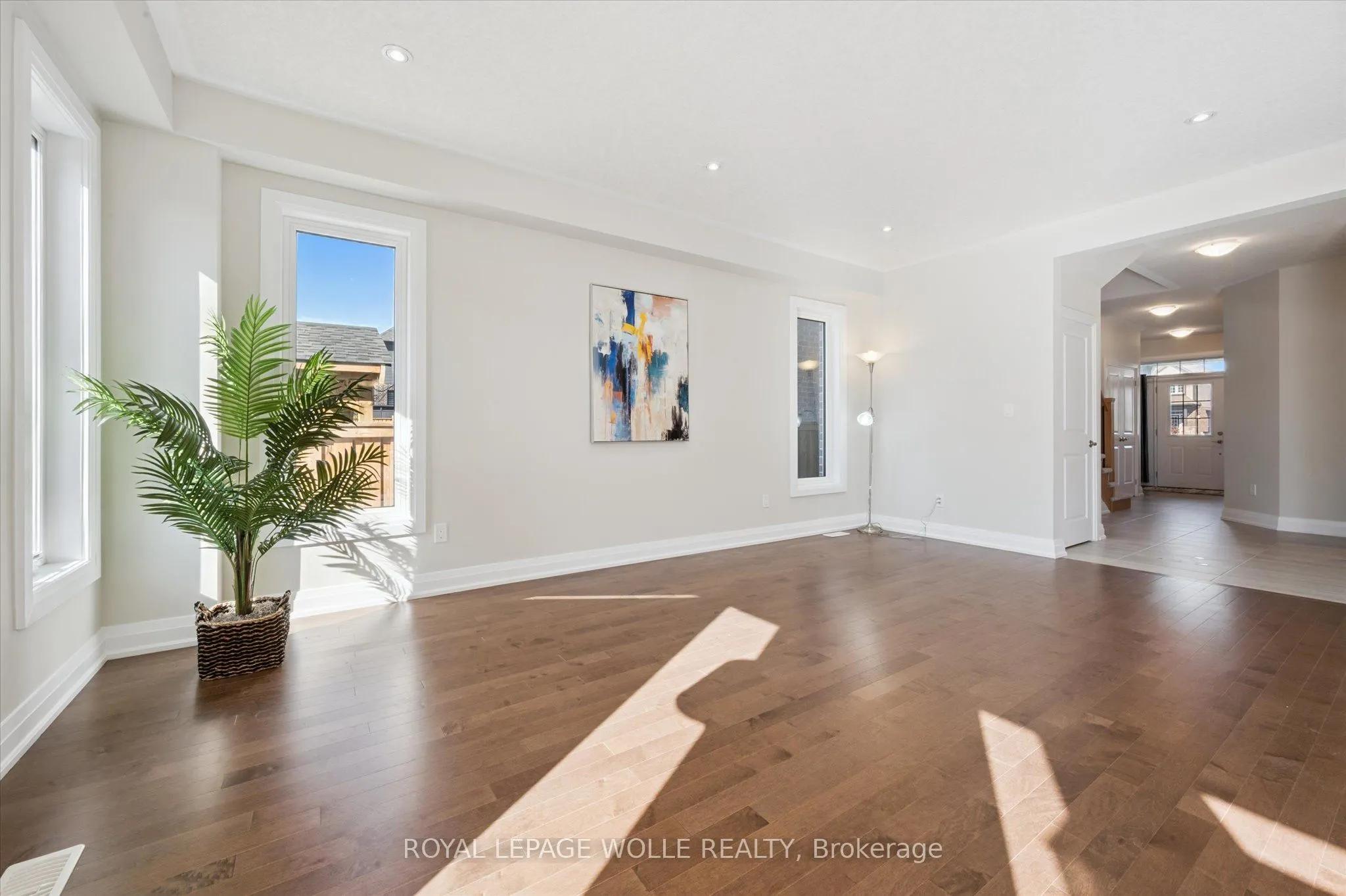916 Valencia Court