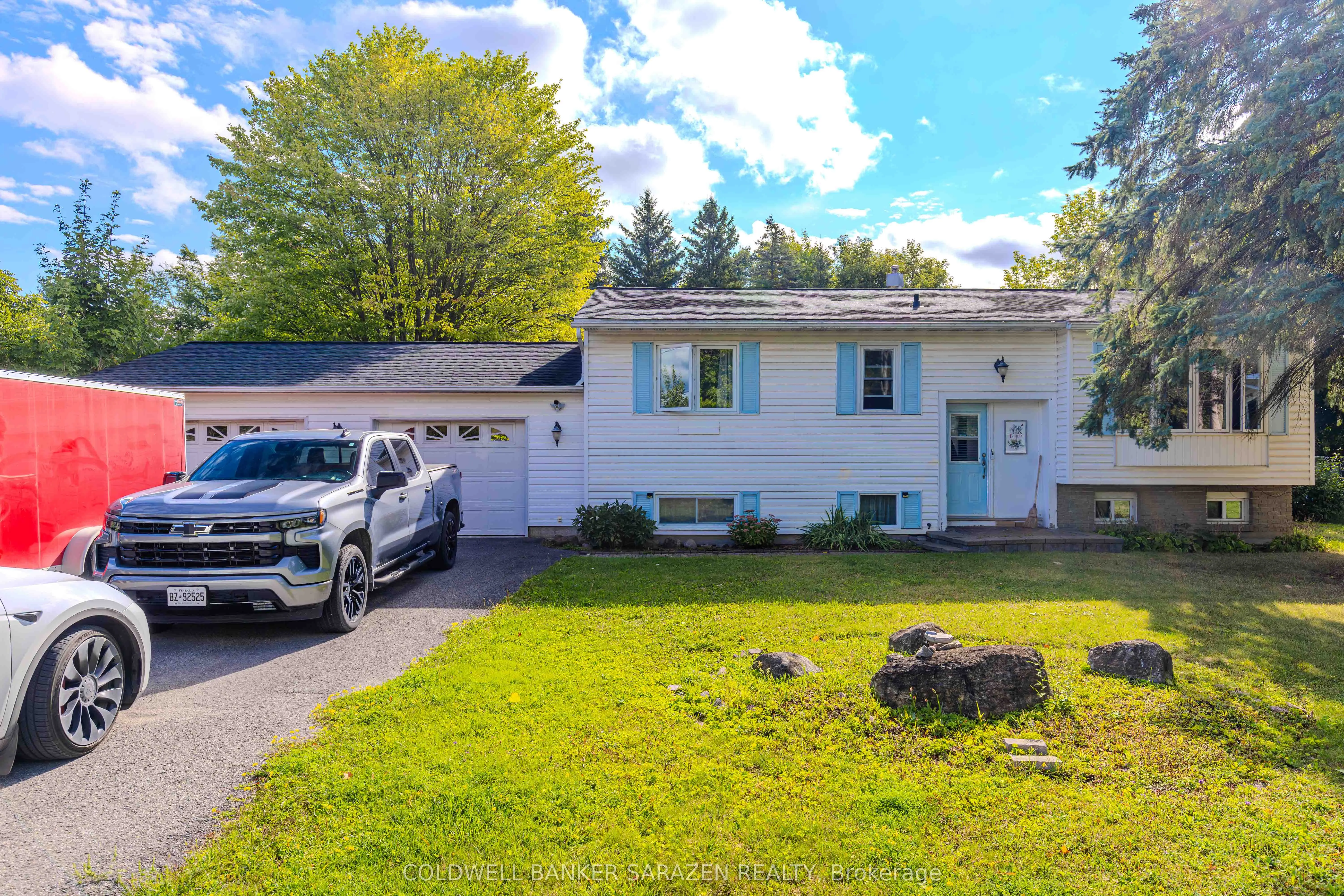 6535 RIDEAU VALLEY Drive N