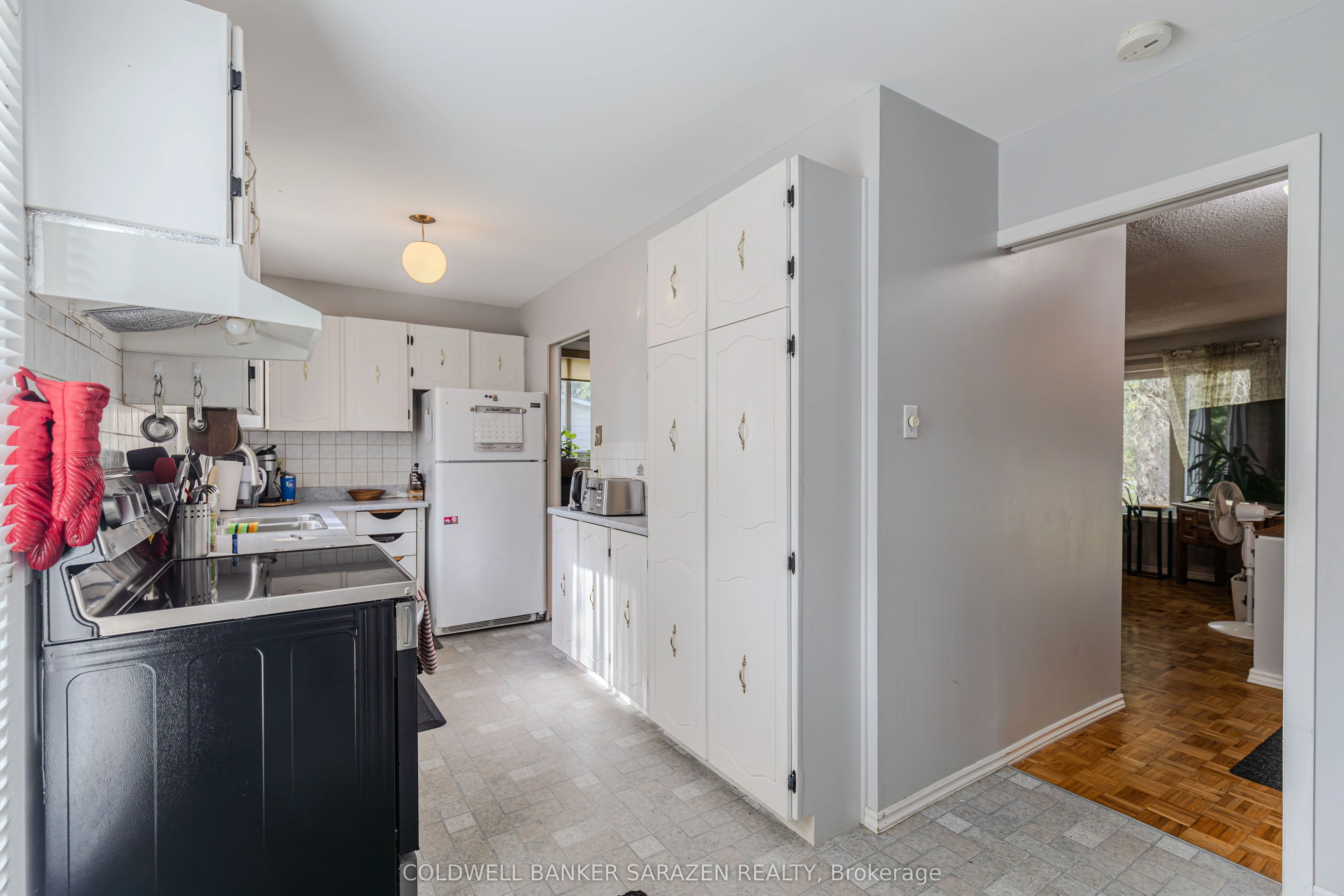 6535 RIDEAU VALLEY Drive N