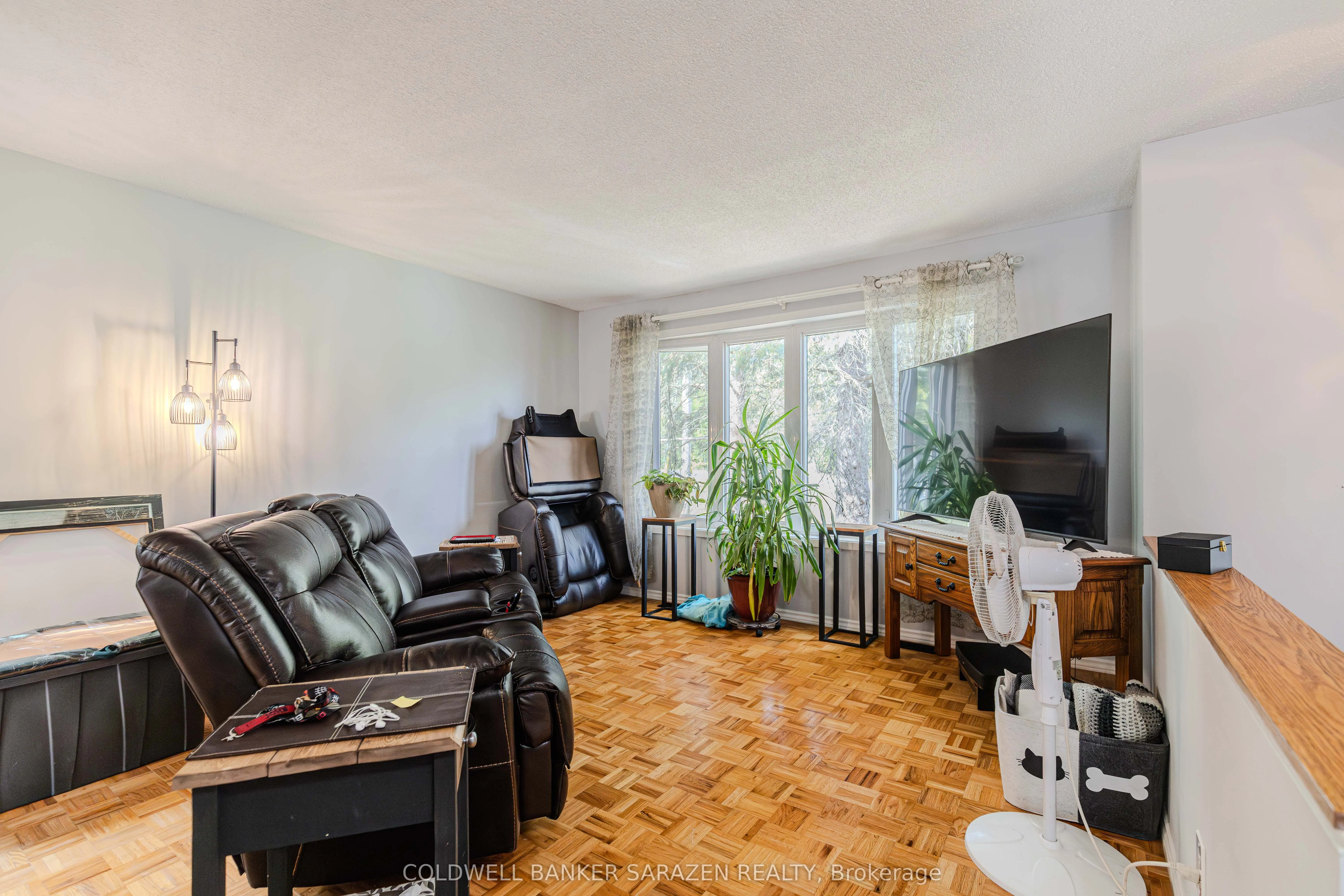 6535 RIDEAU VALLEY Drive N