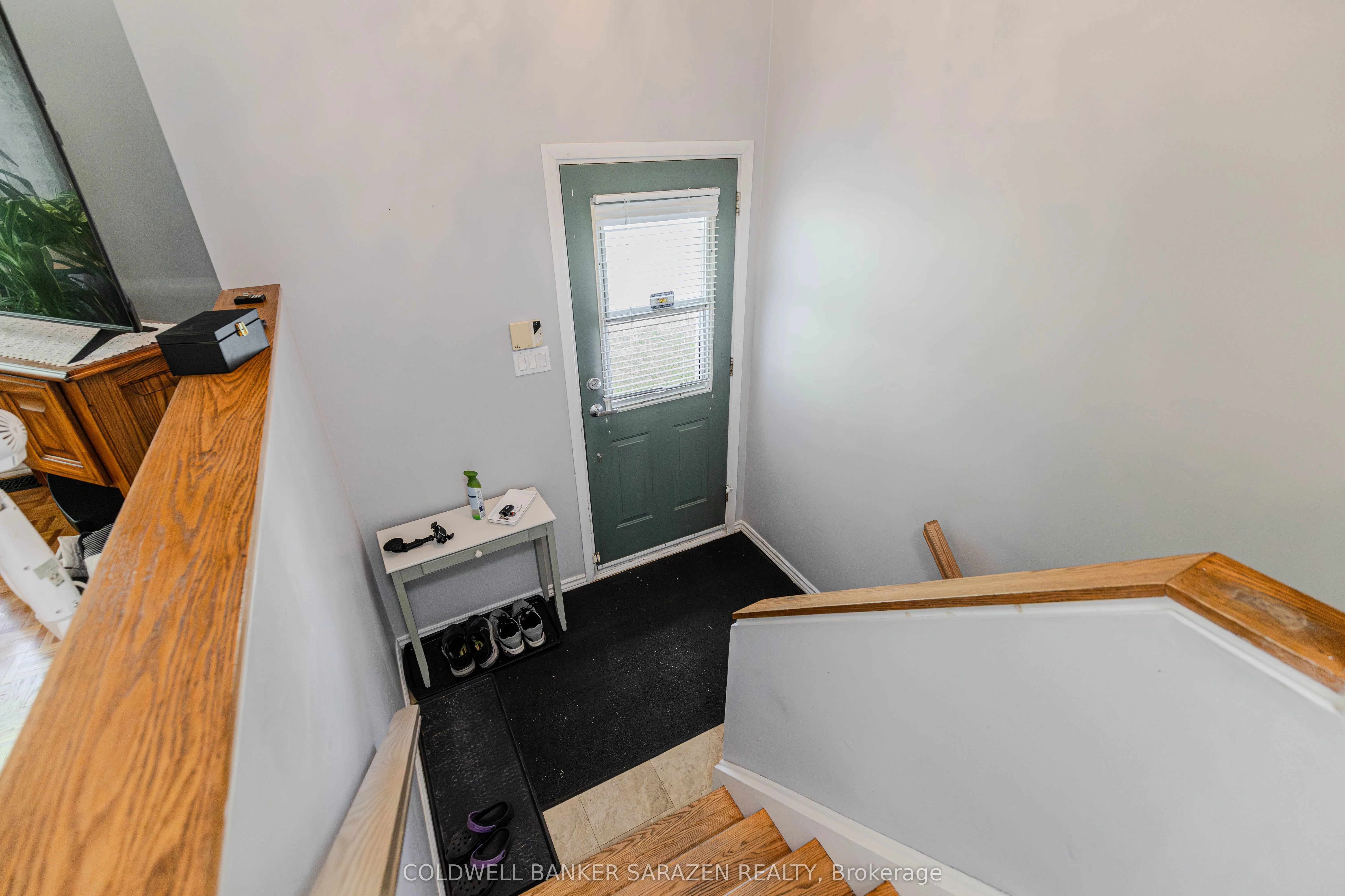 6535 RIDEAU VALLEY Drive N