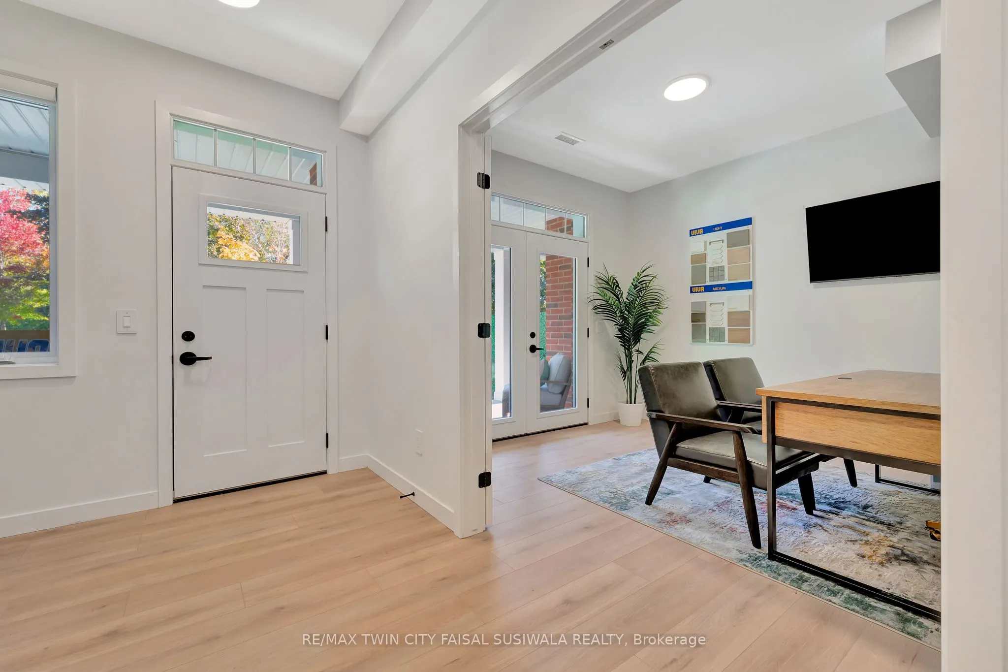 33 MILL Street, #33