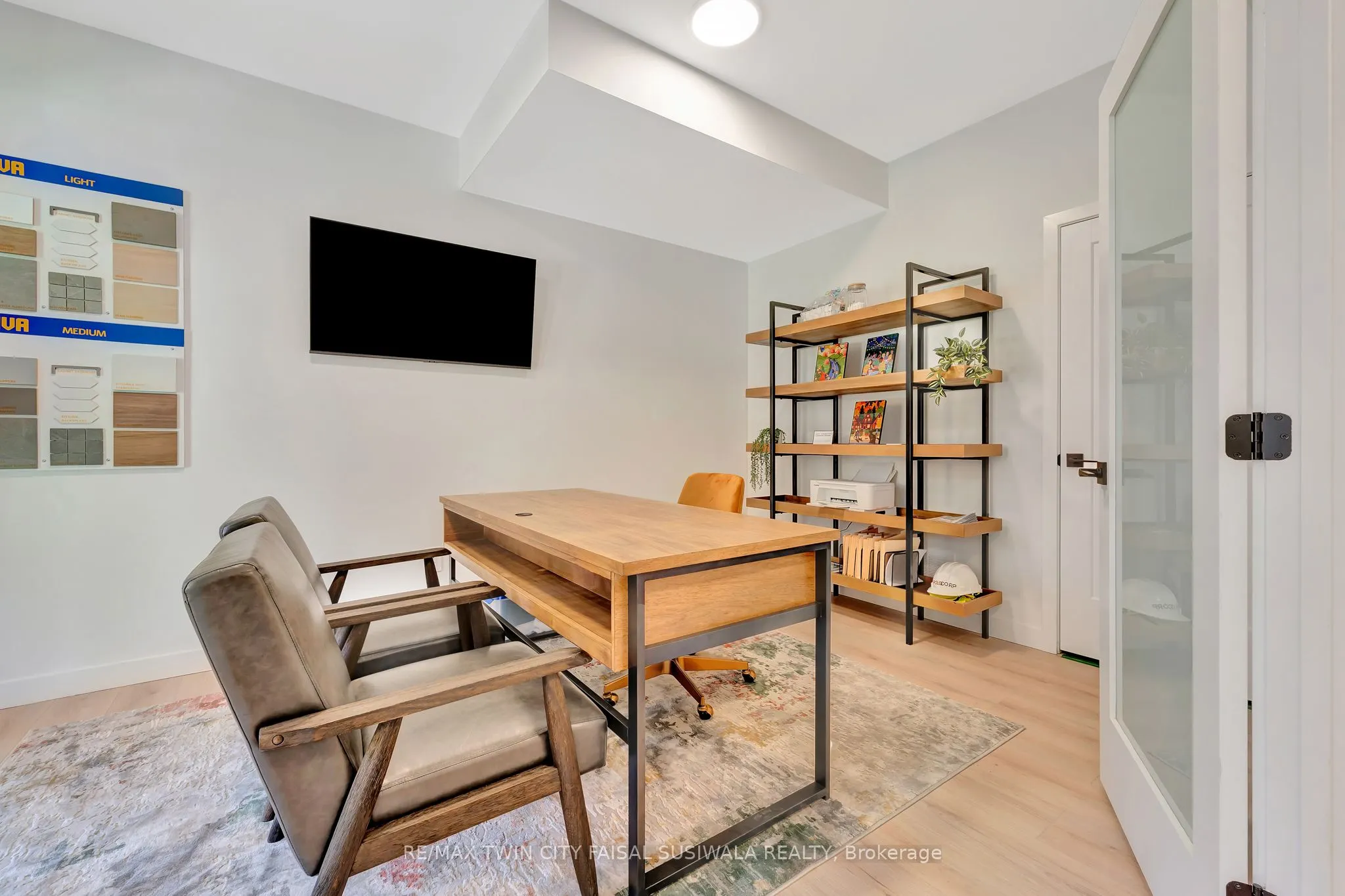 33 MILL Street, #33